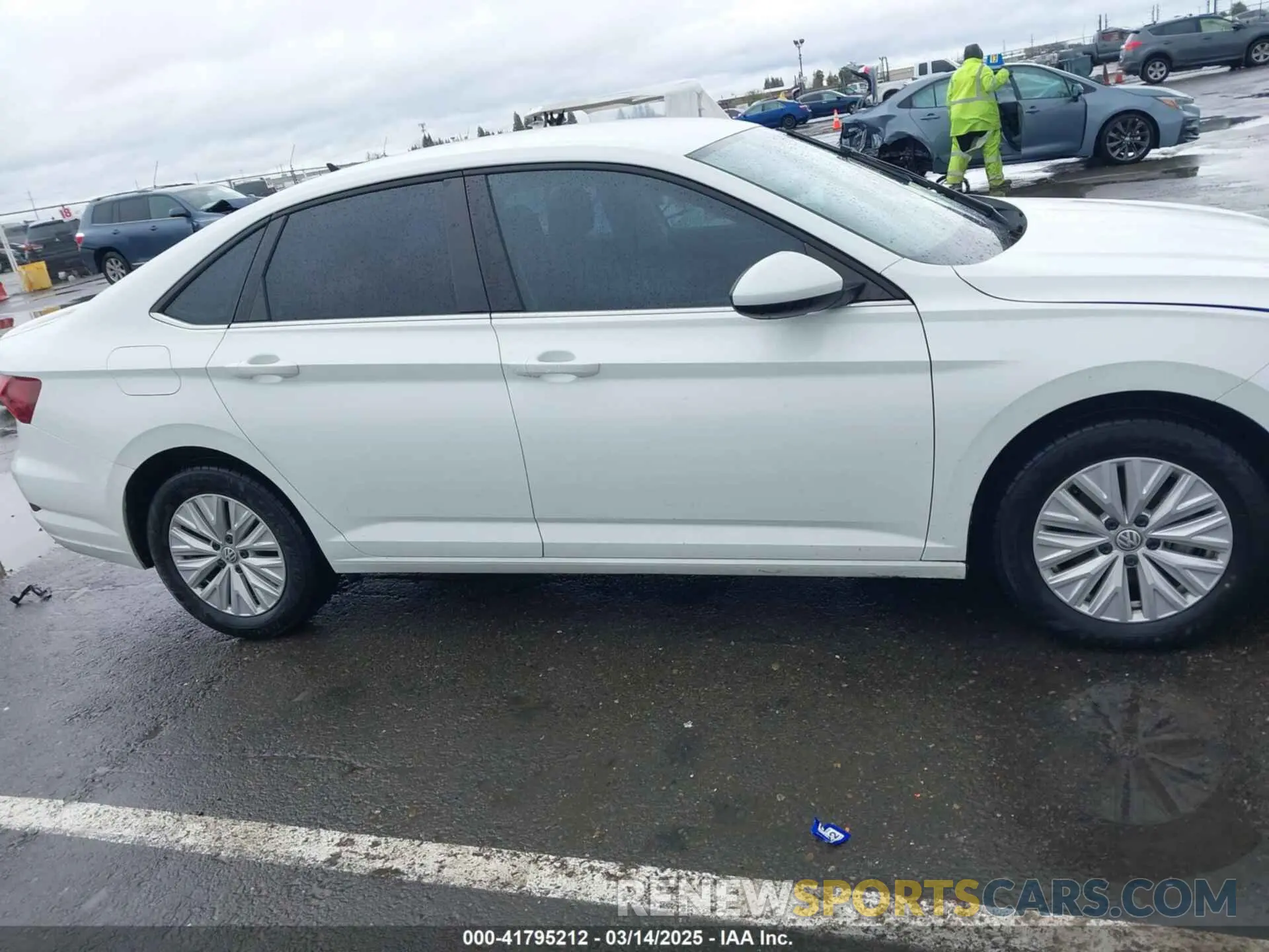 13 fotografías del automóvil dañado 3VWC57BU2KM087081 VOLKSWAGEN JETTA 2019