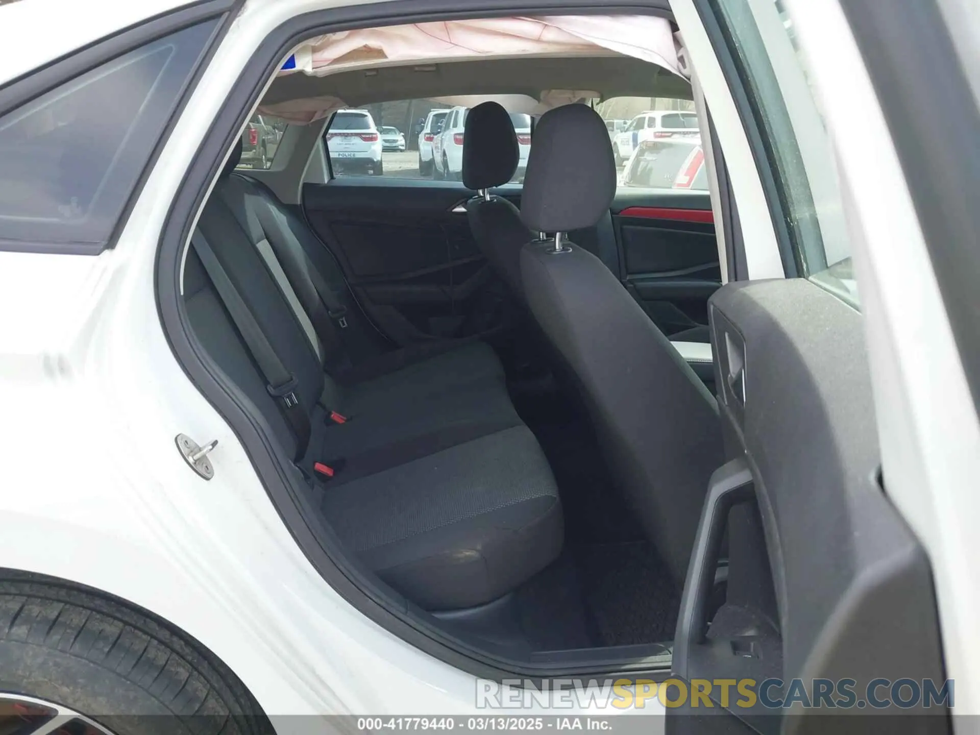 8 fotografías del automóvil dañado 3VWC57BU2KM236671 VOLKSWAGEN JETTA 2019