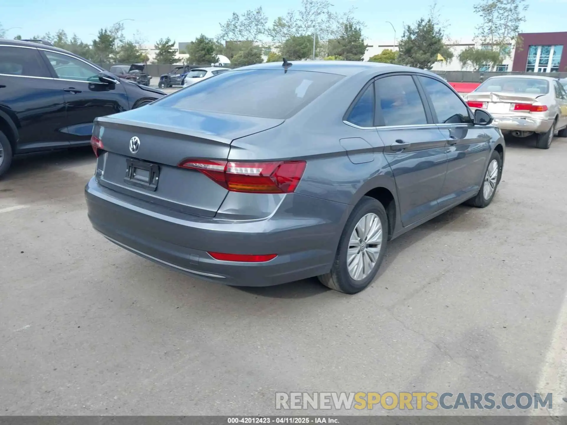 4 fotografías del automóvil dañado 3VWC57BU3KM018416 VOLKSWAGEN JETTA 2019