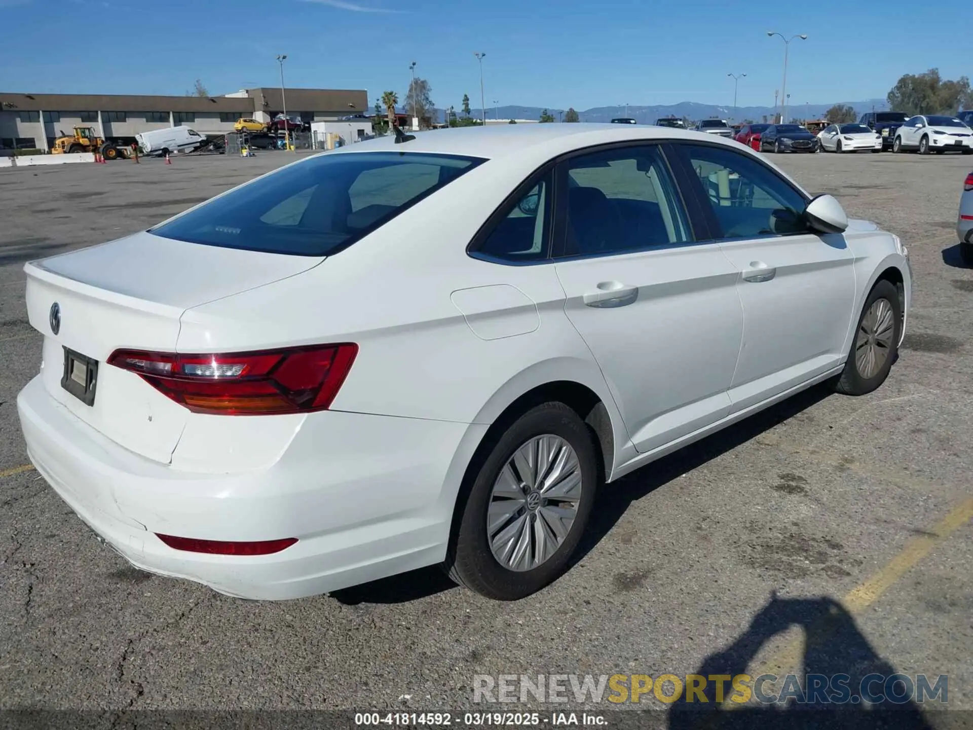 4 fotografías del automóvil dañado 3VWC57BU4KM057788 VOLKSWAGEN JETTA 2019