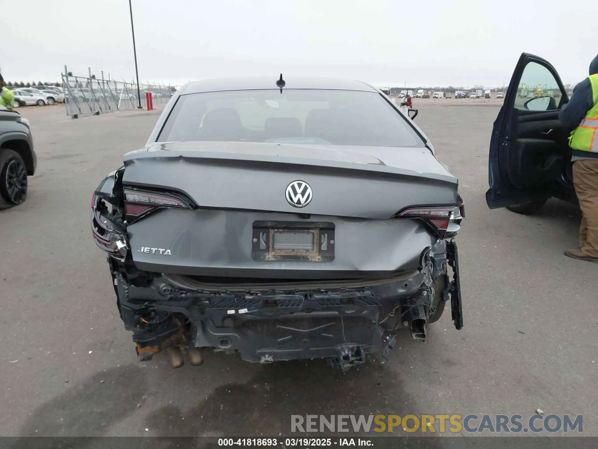 16 fotografías del automóvil dañado 3VWC57BU4KM080925 VOLKSWAGEN JETTA 2019