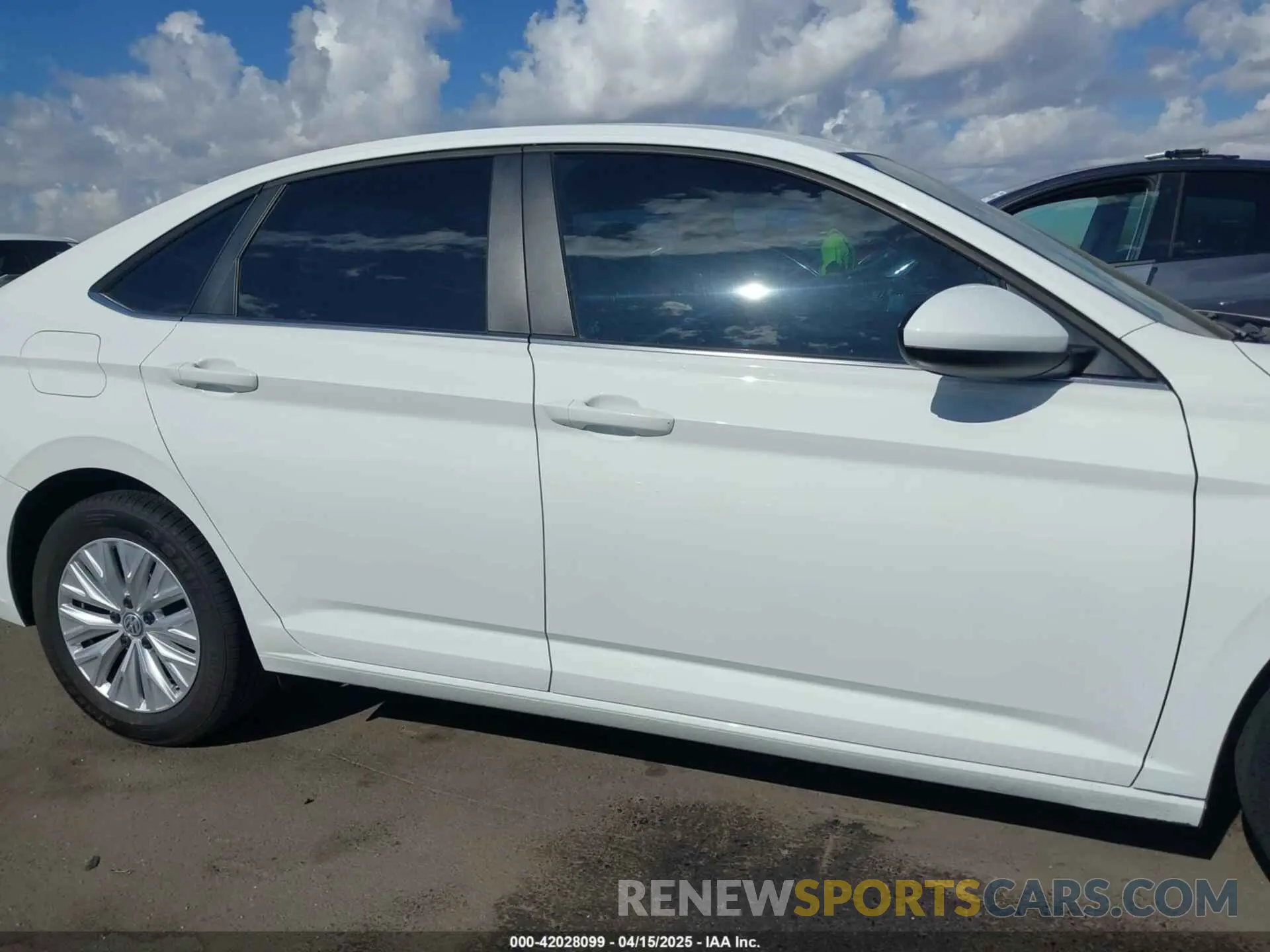 14 fotografías del automóvil dañado 3VWC57BU4KM089706 VOLKSWAGEN JETTA 2019