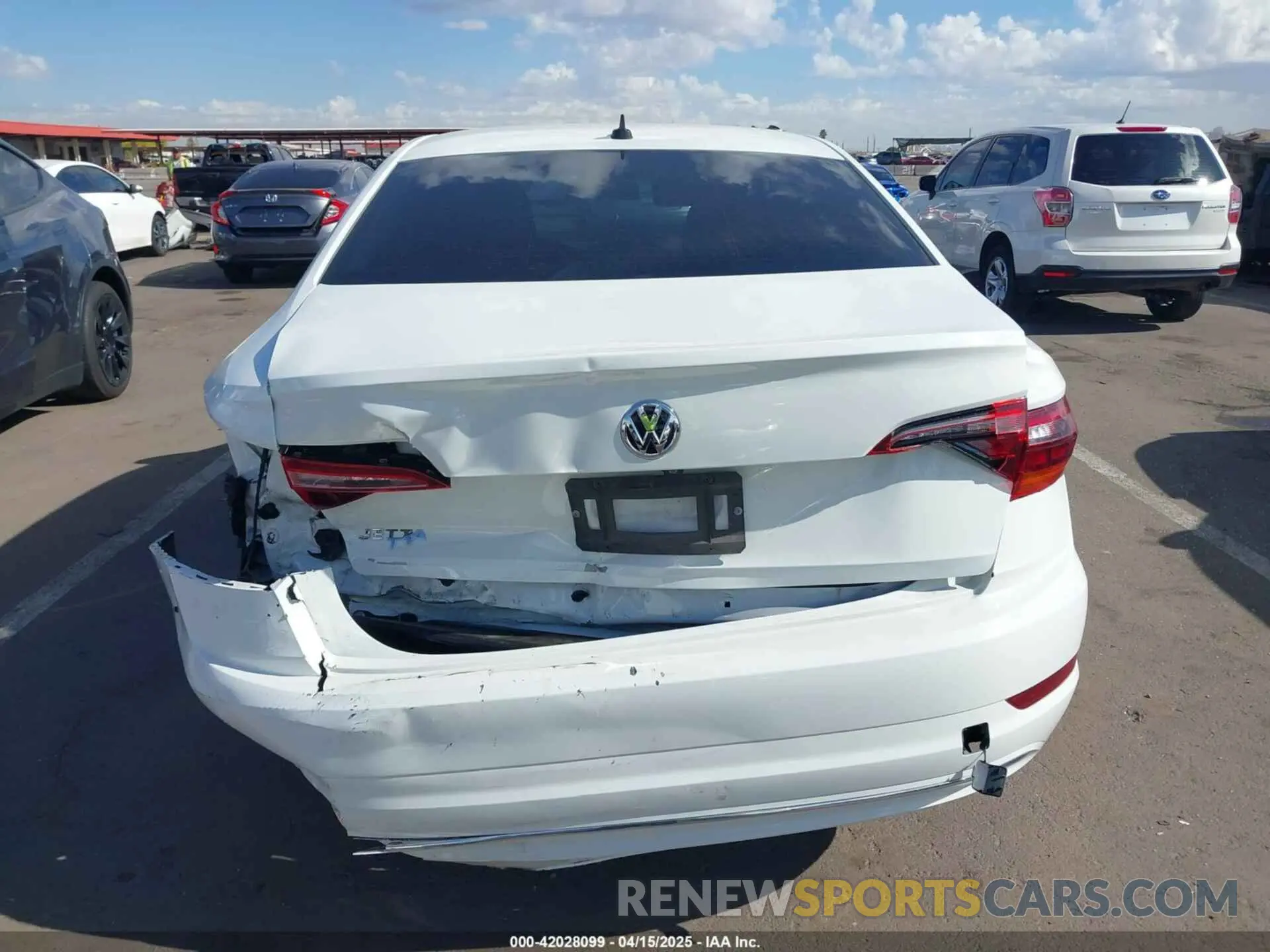17 fotografías del automóvil dañado 3VWC57BU4KM089706 VOLKSWAGEN JETTA 2019