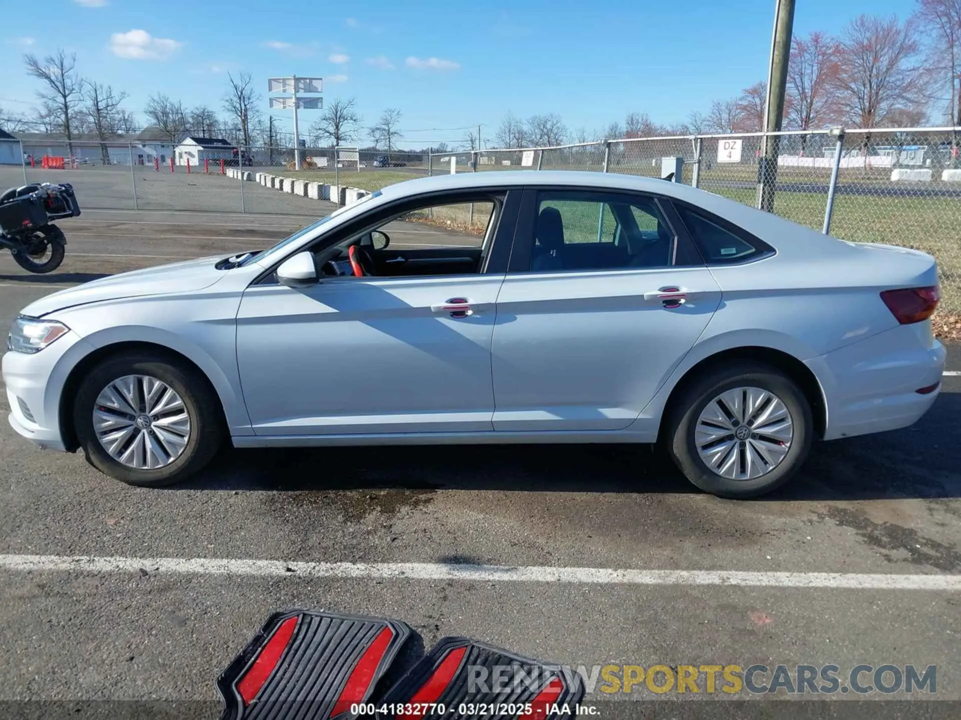14 fotografías del automóvil dañado 3VWC57BU4KM130979 VOLKSWAGEN JETTA 2019