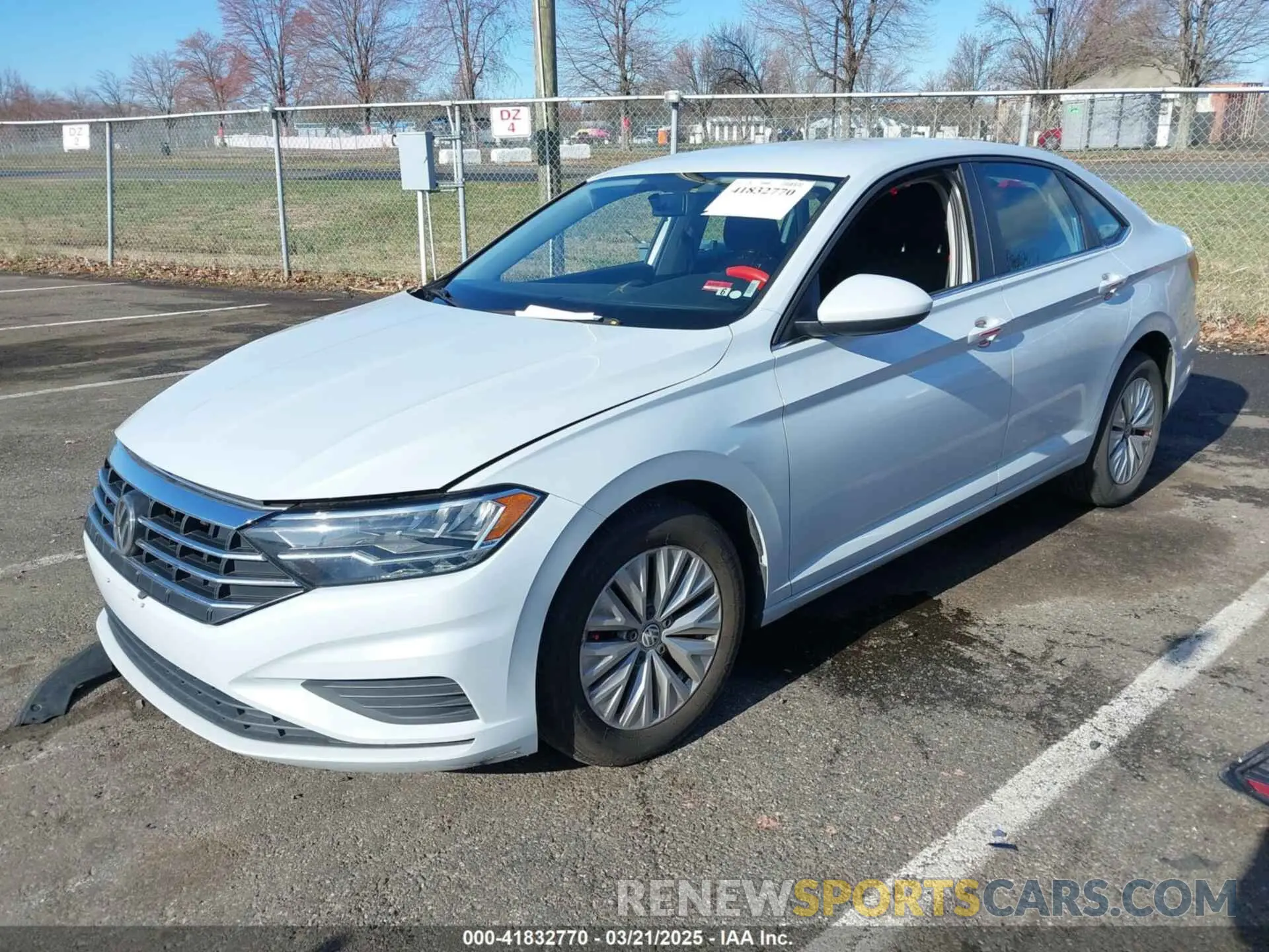 2 fotografías del automóvil dañado 3VWC57BU4KM130979 VOLKSWAGEN JETTA 2019