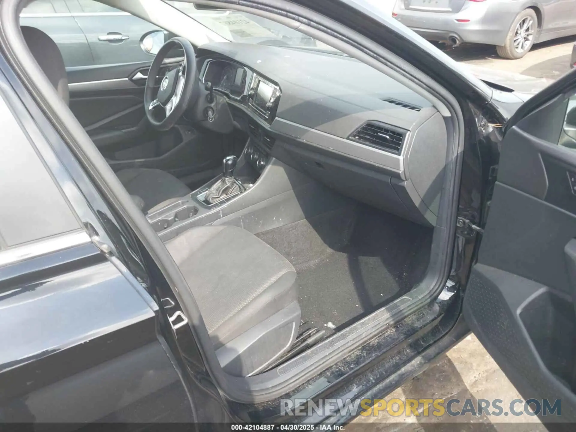 5 fotografías del automóvil dañado 3VWC57BU4KM170737 VOLKSWAGEN JETTA 2019