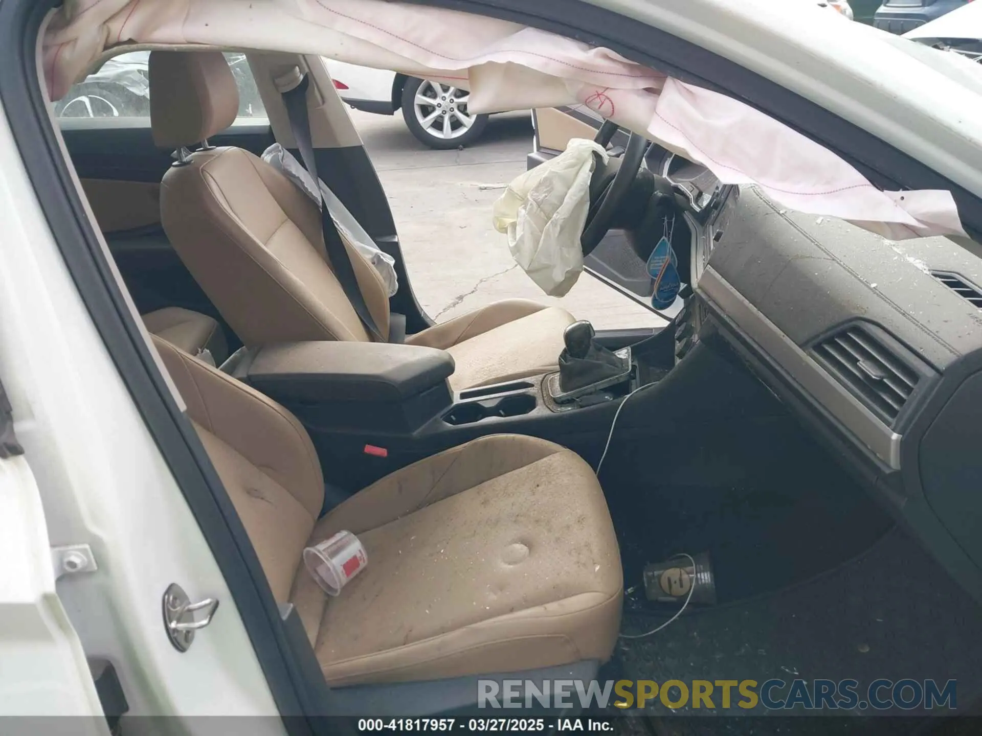 5 fotografías del automóvil dañado 3VWC57BU5KM064216 VOLKSWAGEN JETTA 2019