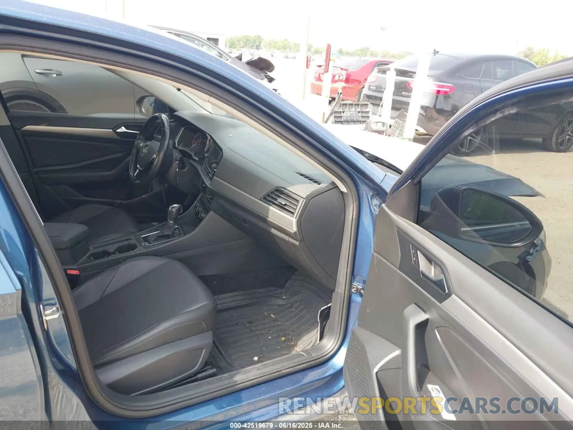 5 fotografías del automóvil dañado 3VWC57BU5KM226846 VOLKSWAGEN JETTA 2019