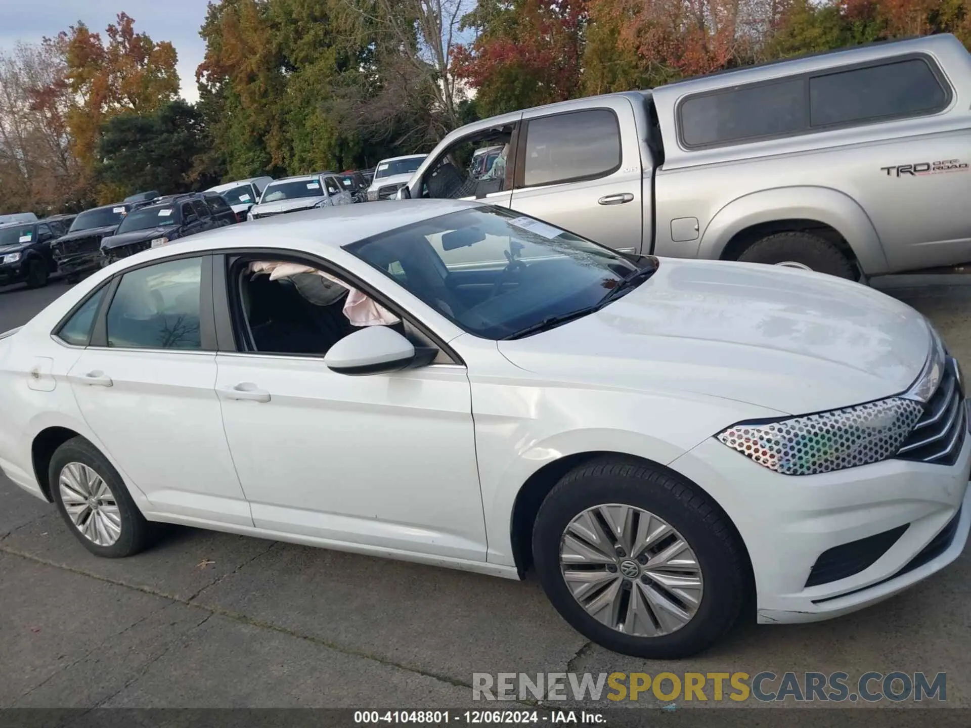 13 fotografías del automóvil dañado 3VWC57BU5KM270135 VOLKSWAGEN JETTA 2019