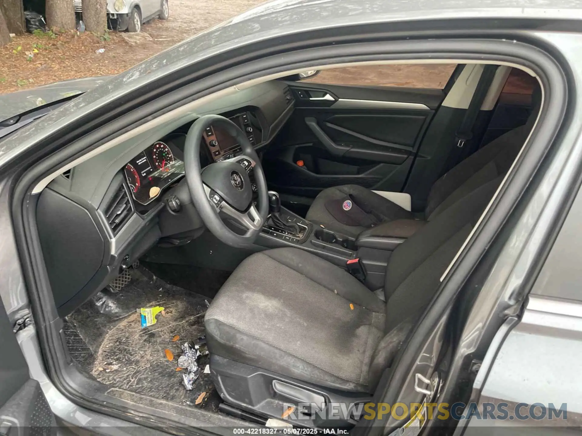 5 fotografías del automóvil dañado 3VWC57BU6KM012822 VOLKSWAGEN JETTA 2019