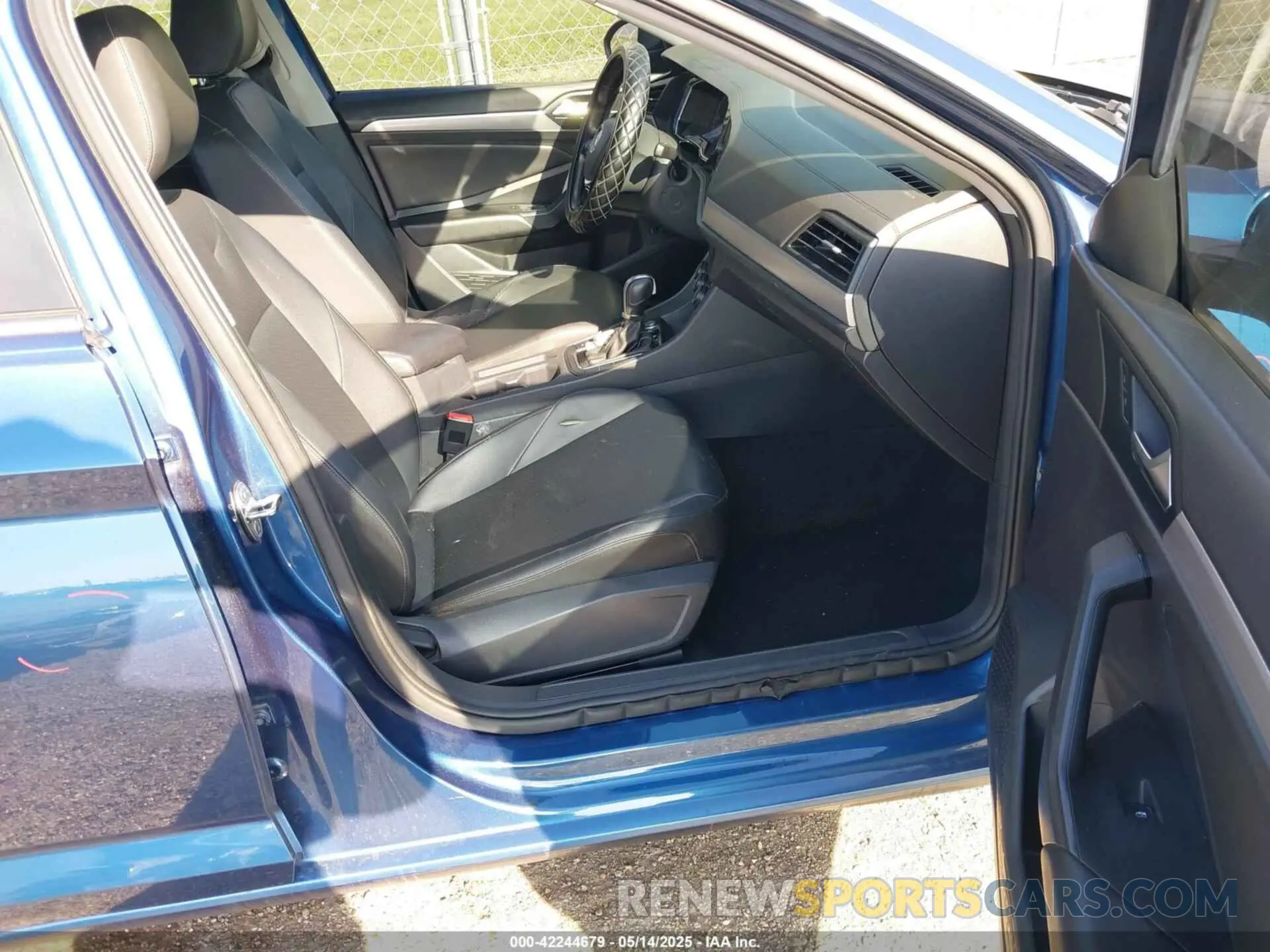 5 fotografías del automóvil dañado 3VWC57BU7KM104067 VOLKSWAGEN JETTA 2019