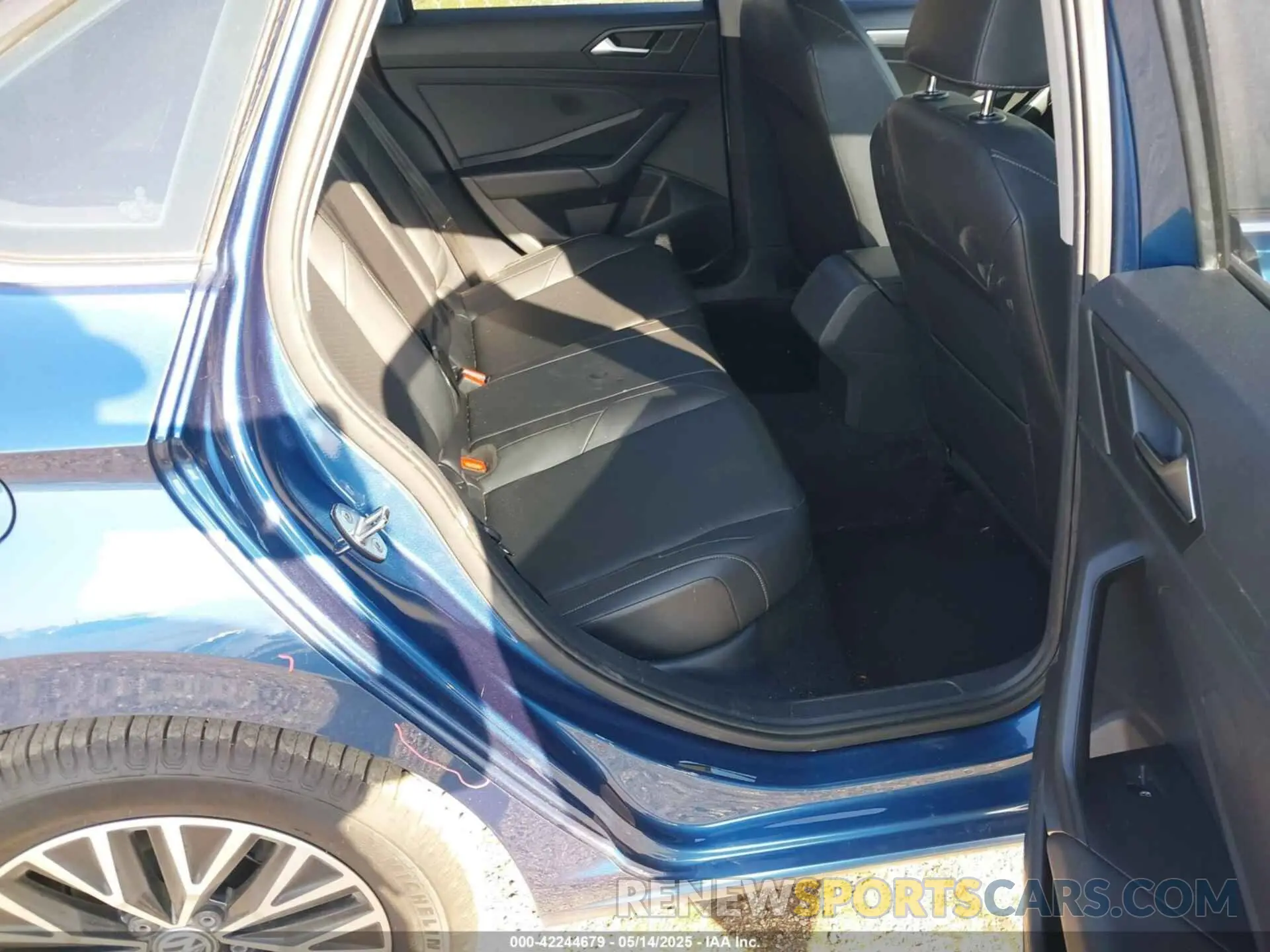 8 fotografías del automóvil dañado 3VWC57BU7KM104067 VOLKSWAGEN JETTA 2019
