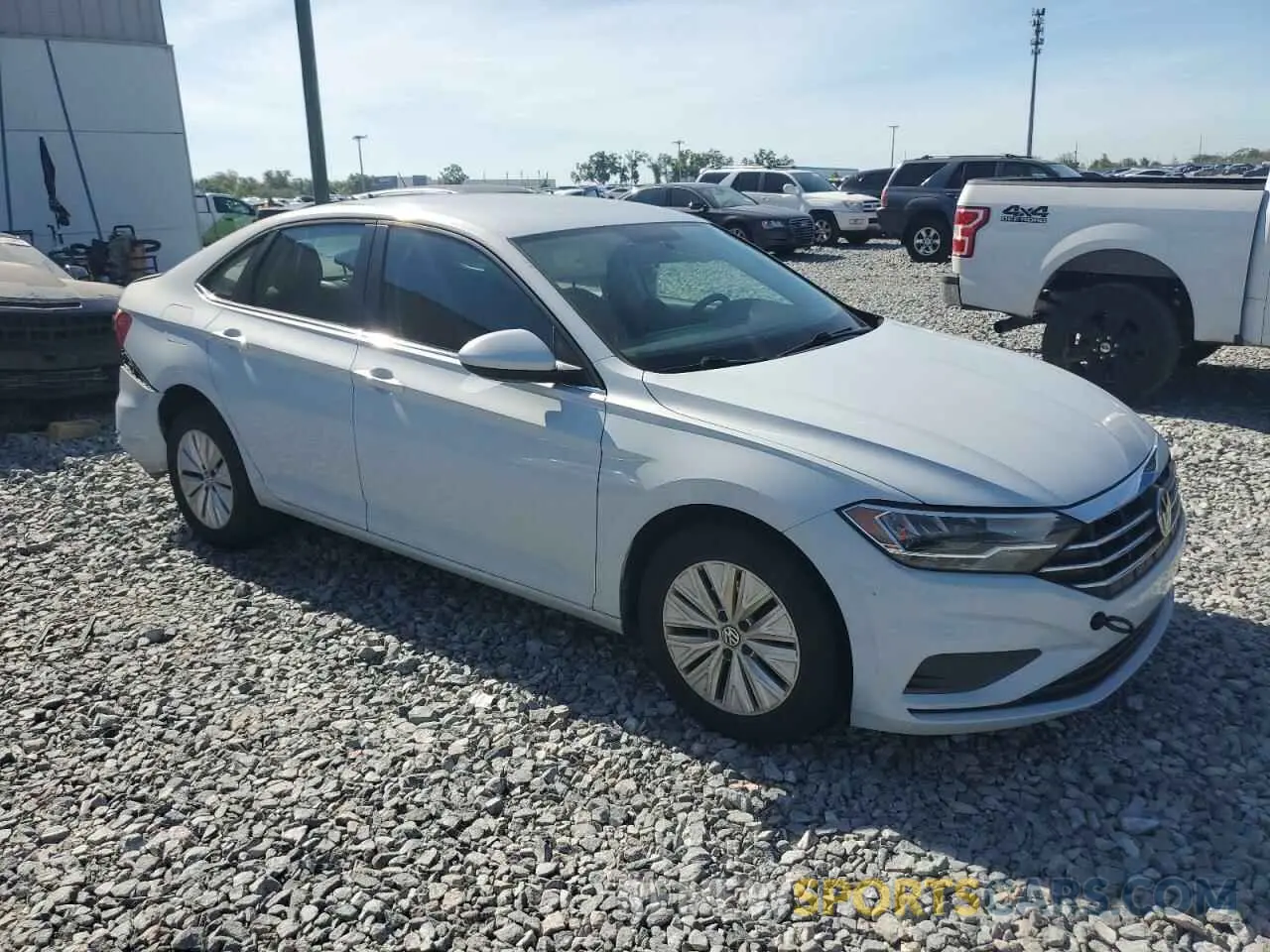 4 fotografías del automóvil dañado 3VWC57BU7KM129177 VOLKSWAGEN JETTA 2019