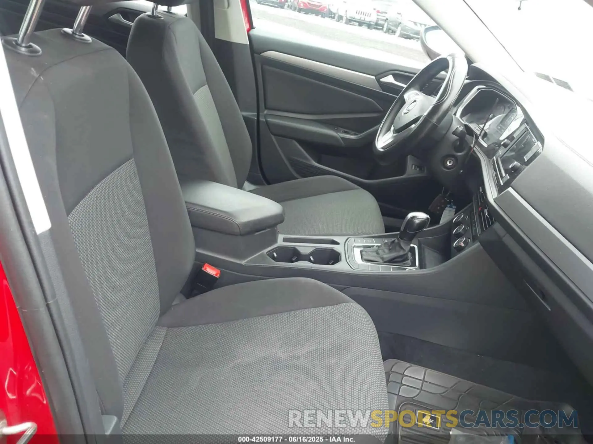 5 fotografías del automóvil dañado 3VWC57BU7KM154483 VOLKSWAGEN JETTA 2019