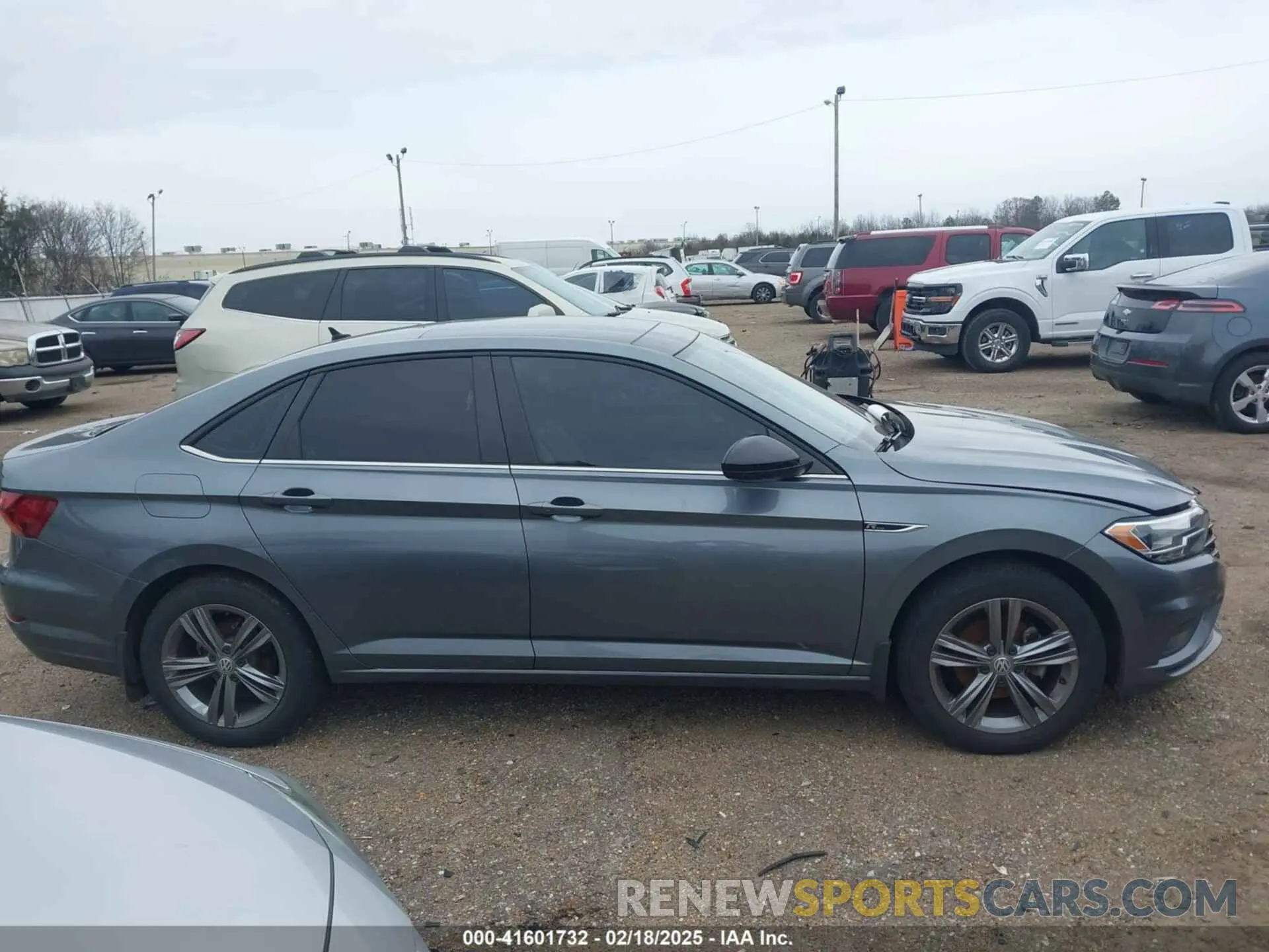 13 fotografías del automóvil dañado 3VWC57BU7KM223222 VOLKSWAGEN JETTA 2019
