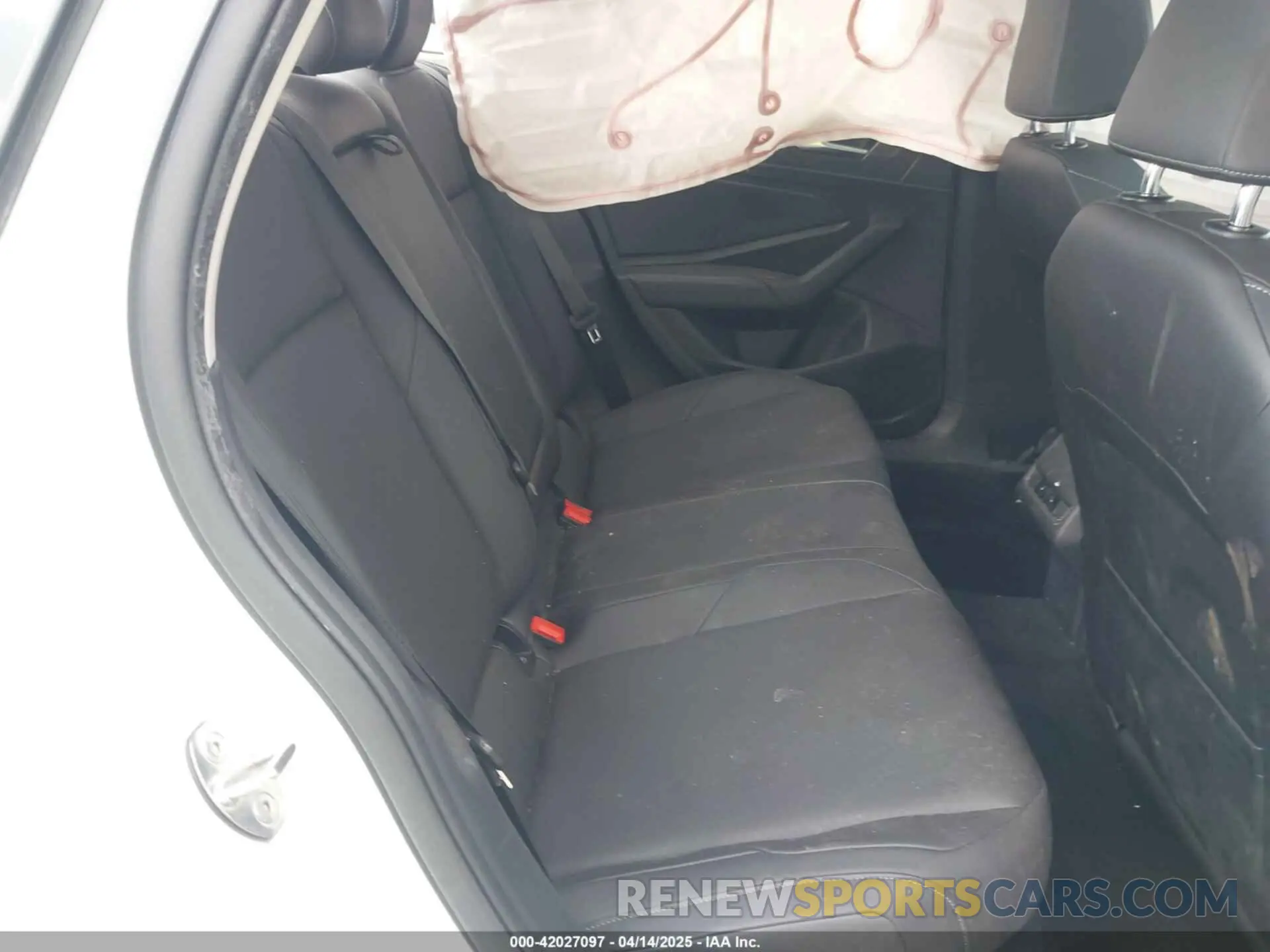 8 fotografías del automóvil dañado 3VWC57BU7KM227769 VOLKSWAGEN JETTA 2019