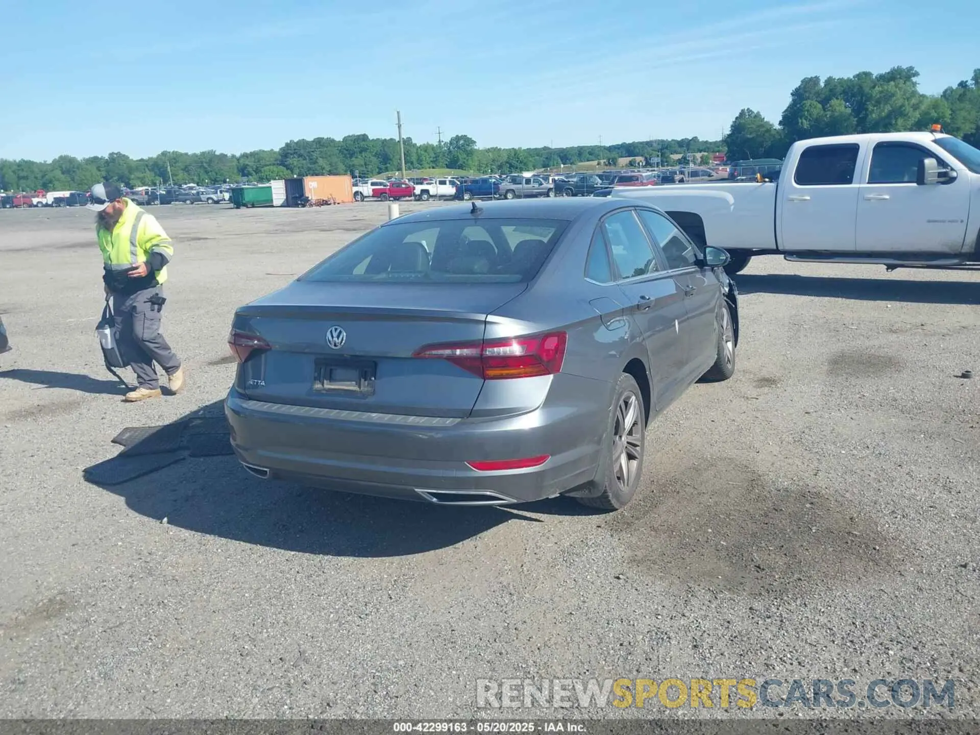 4 fotografías del automóvil dañado 3VWC57BU7KM236813 VOLKSWAGEN JETTA 2019