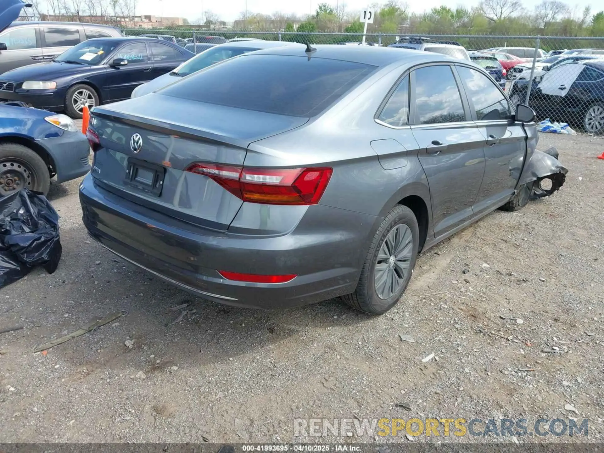 4 fotografías del automóvil dañado 3VWC57BU8KM051086 VOLKSWAGEN JETTA 2019