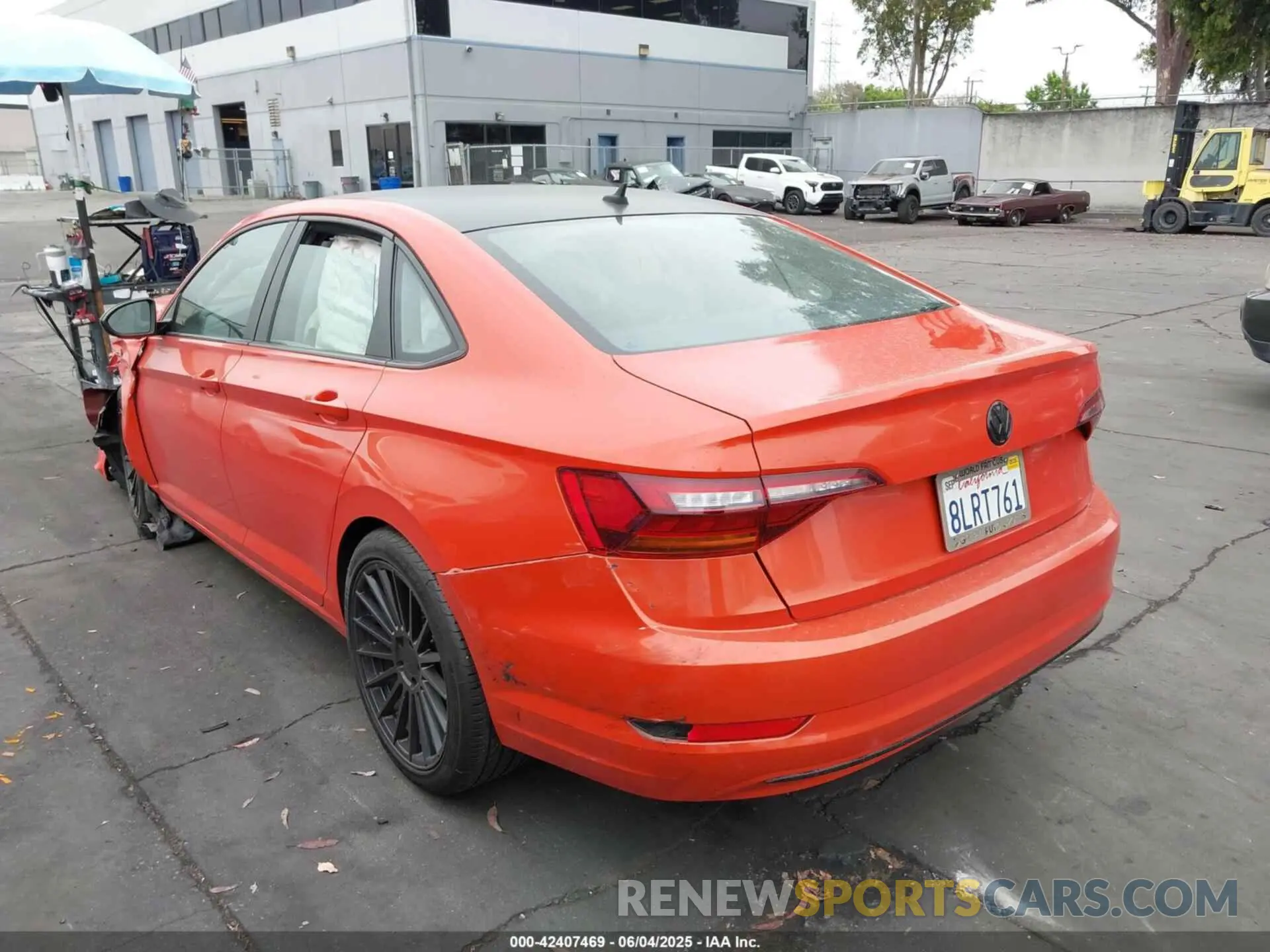 3 fotografías del automóvil dañado 3VWC57BU8KM073511 VOLKSWAGEN JETTA 2019