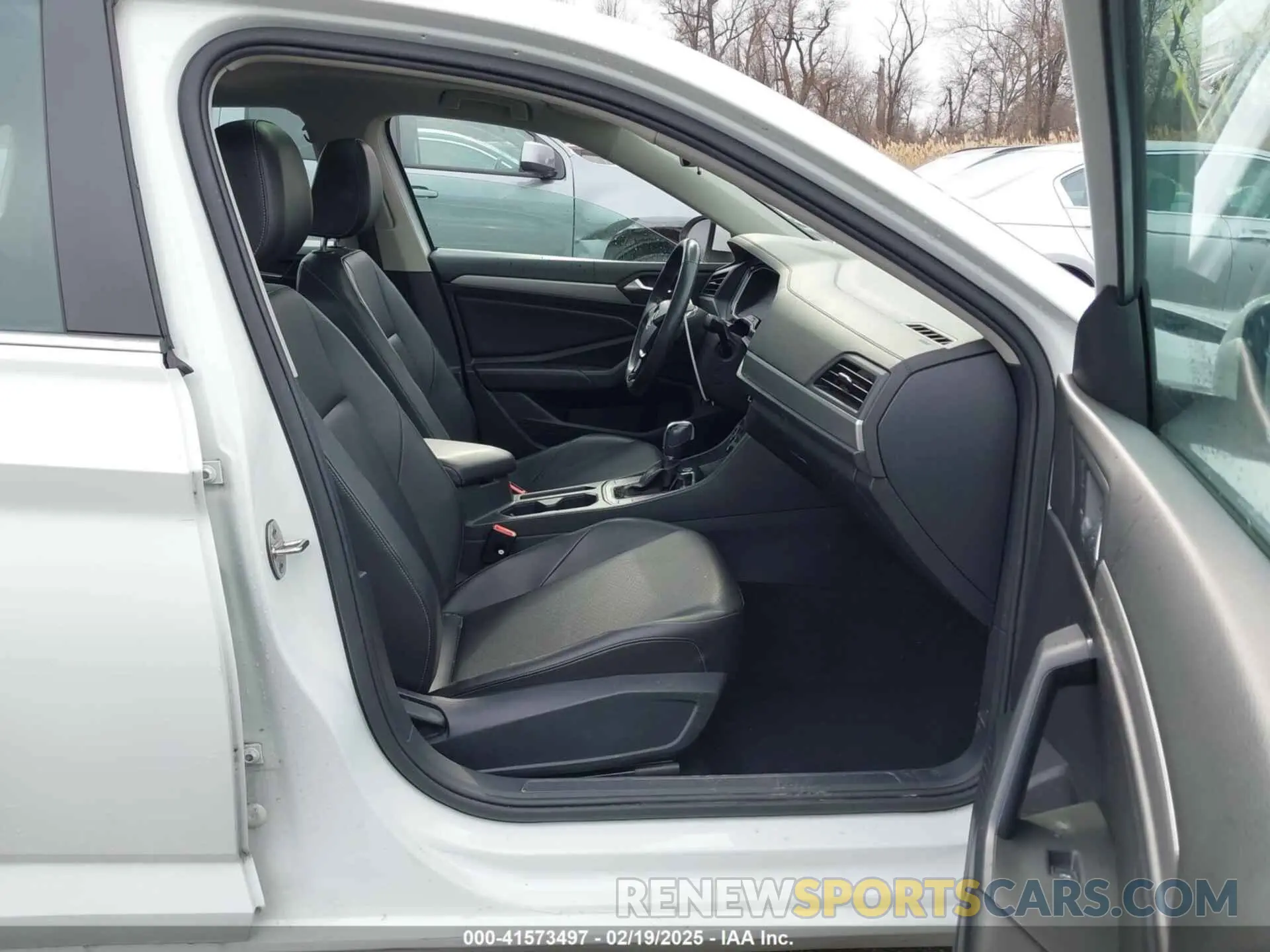 5 fotografías del automóvil dañado 3VWC57BU9KM009283 VOLKSWAGEN JETTA 2019