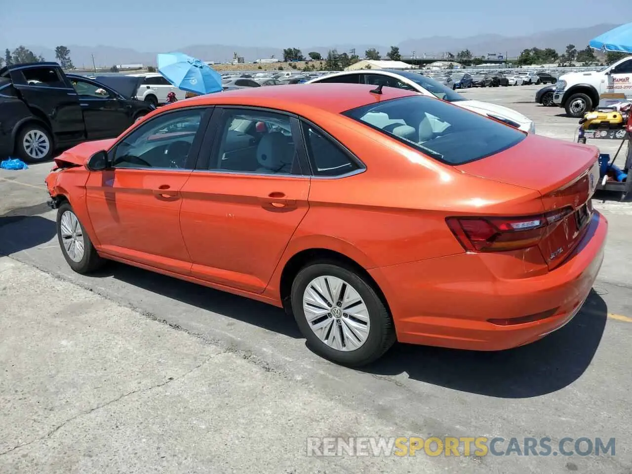 2 fotografías del automóvil dañado 3VWC57BU9KM033342 VOLKSWAGEN JETTA 2019
