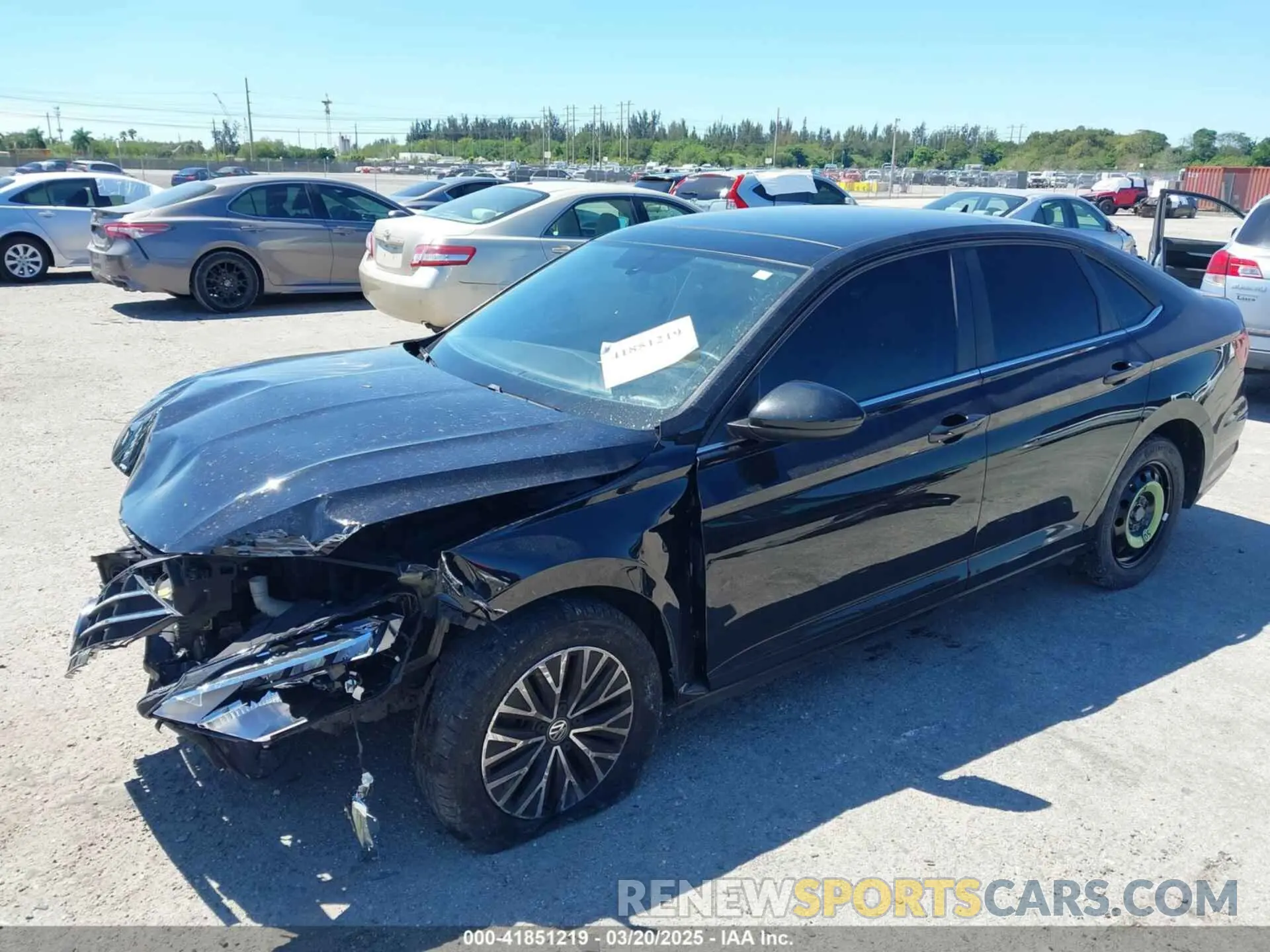 2 fotografías del automóvil dañado 3VWC57BU9KM045023 VOLKSWAGEN JETTA 2019