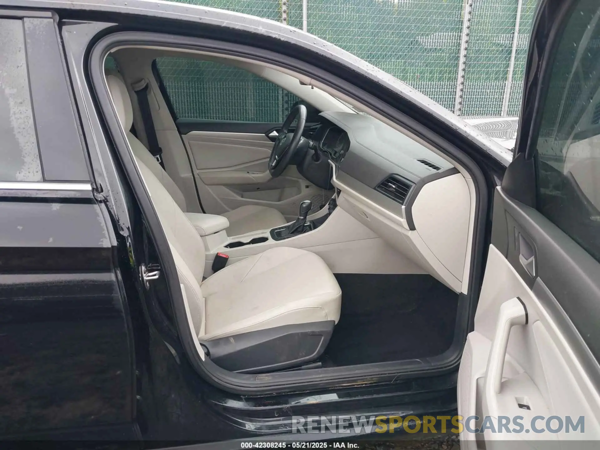 5 fotografías del automóvil dañado 3VWC57BU9KM085263 VOLKSWAGEN JETTA 2019
