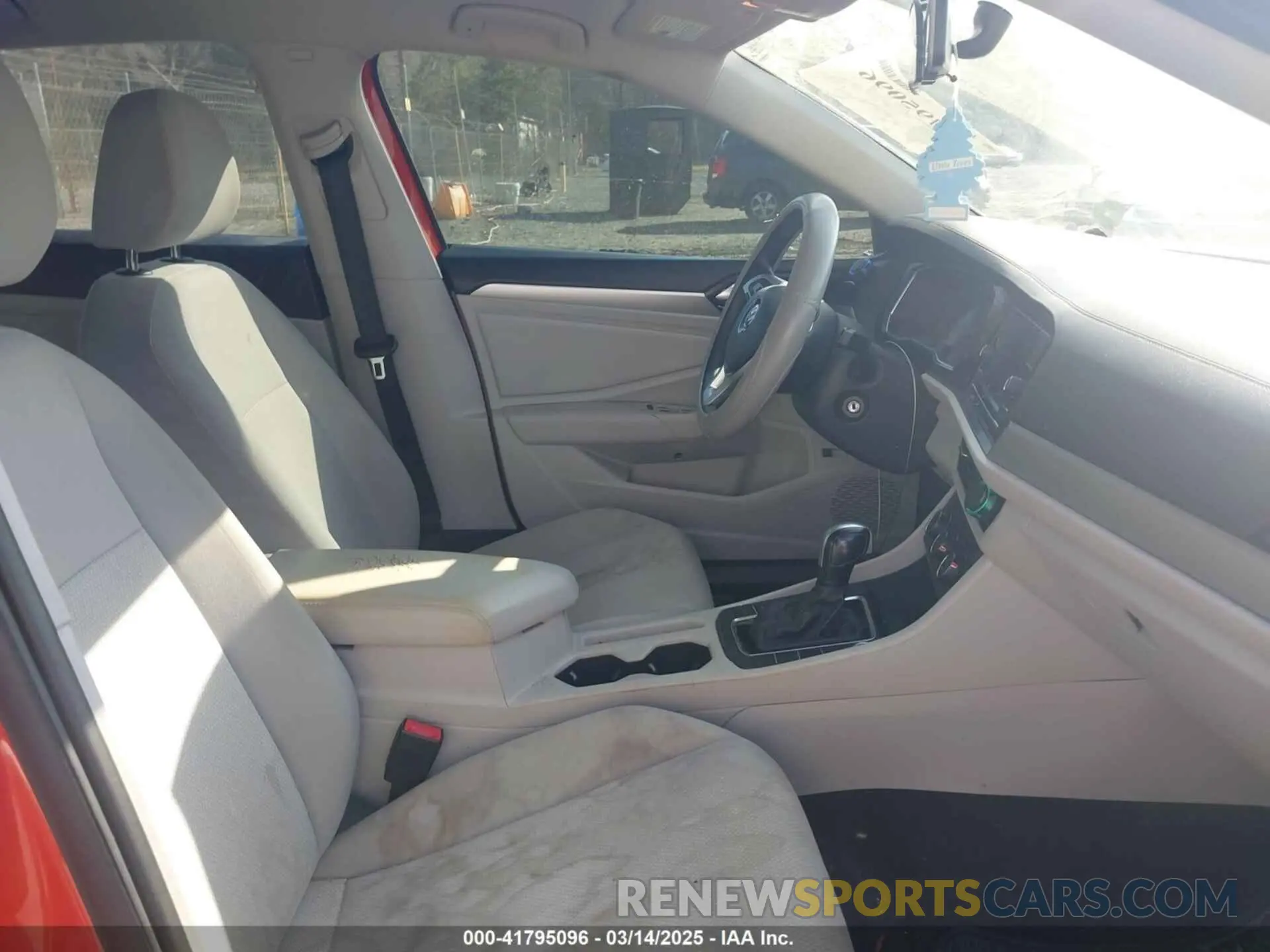 5 fotografías del automóvil dañado 3VWC57BU9KM094352 VOLKSWAGEN JETTA 2019