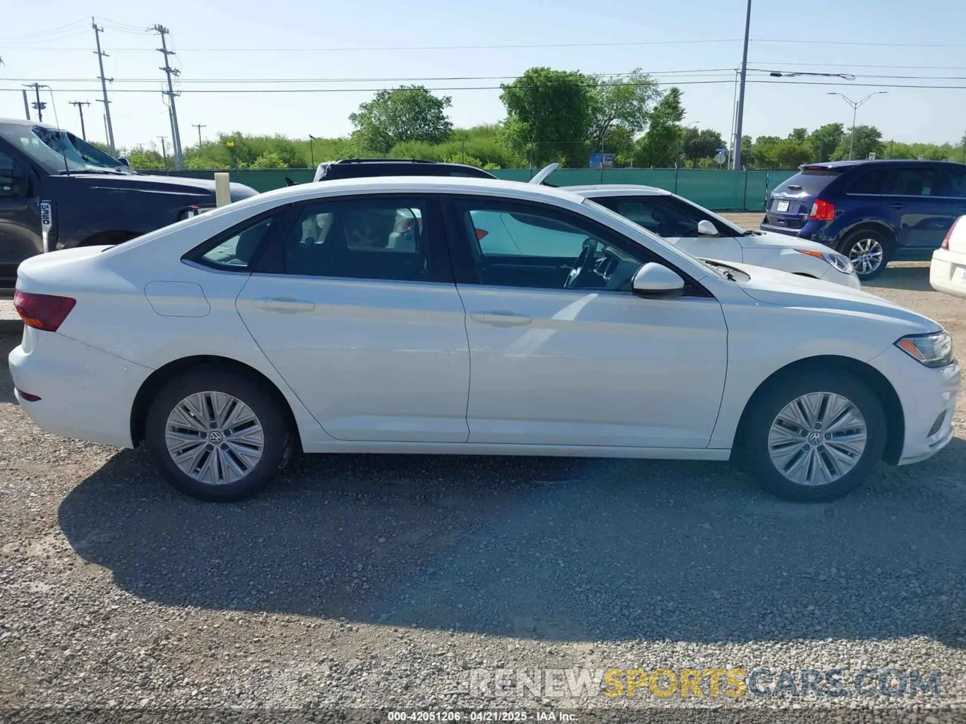 13 fotografías del automóvil dañado 3VWC57BU9KM105334 VOLKSWAGEN JETTA 2019
