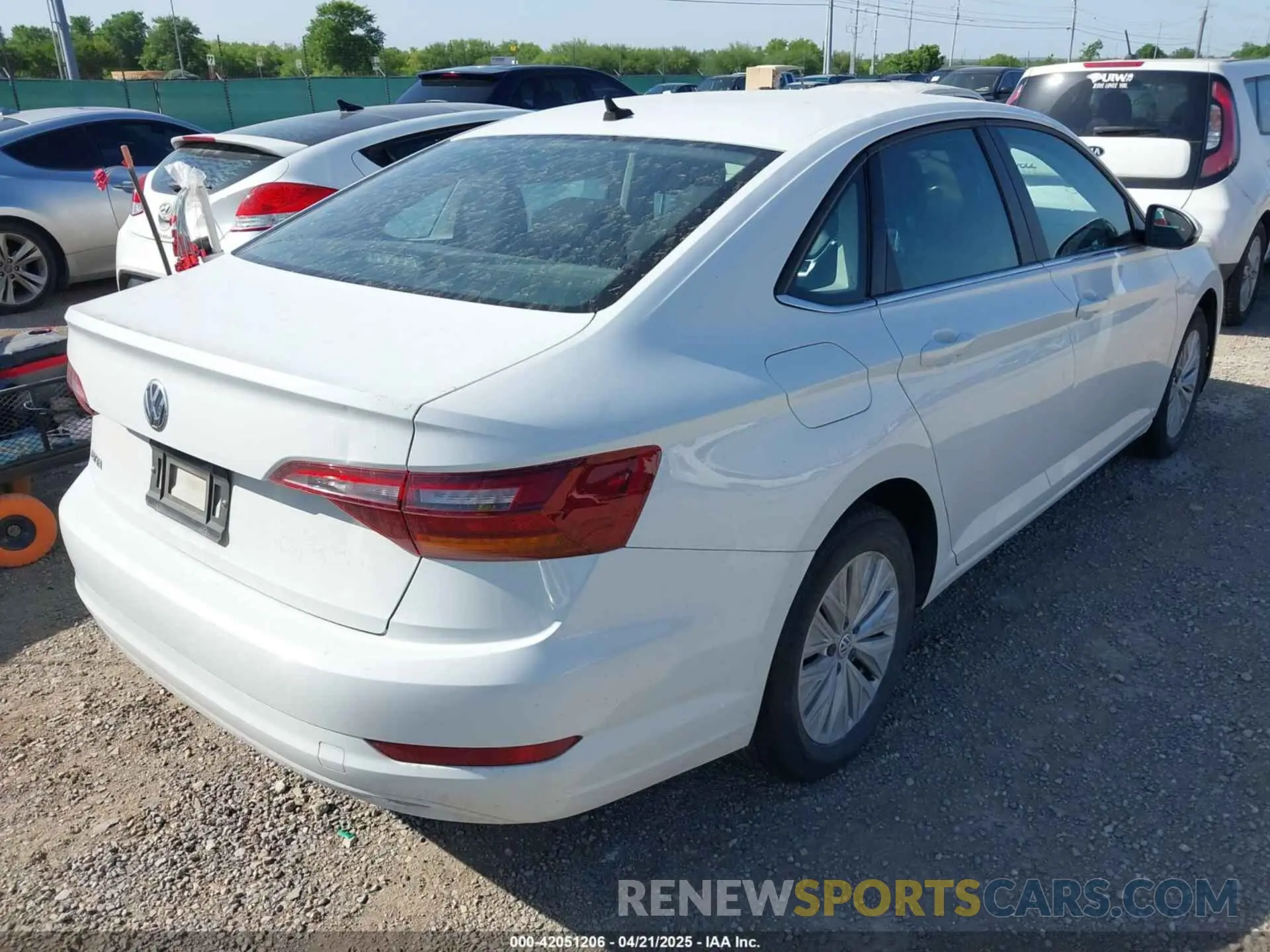 4 fotografías del automóvil dañado 3VWC57BU9KM105334 VOLKSWAGEN JETTA 2019