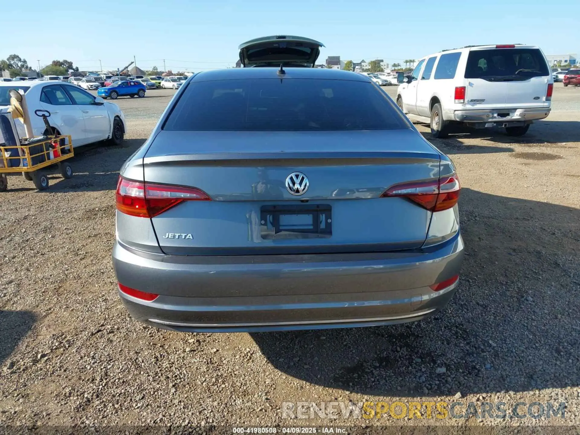 17 fotografías del automóvil dañado 3VWC57BU9KM180714 VOLKSWAGEN JETTA 2019