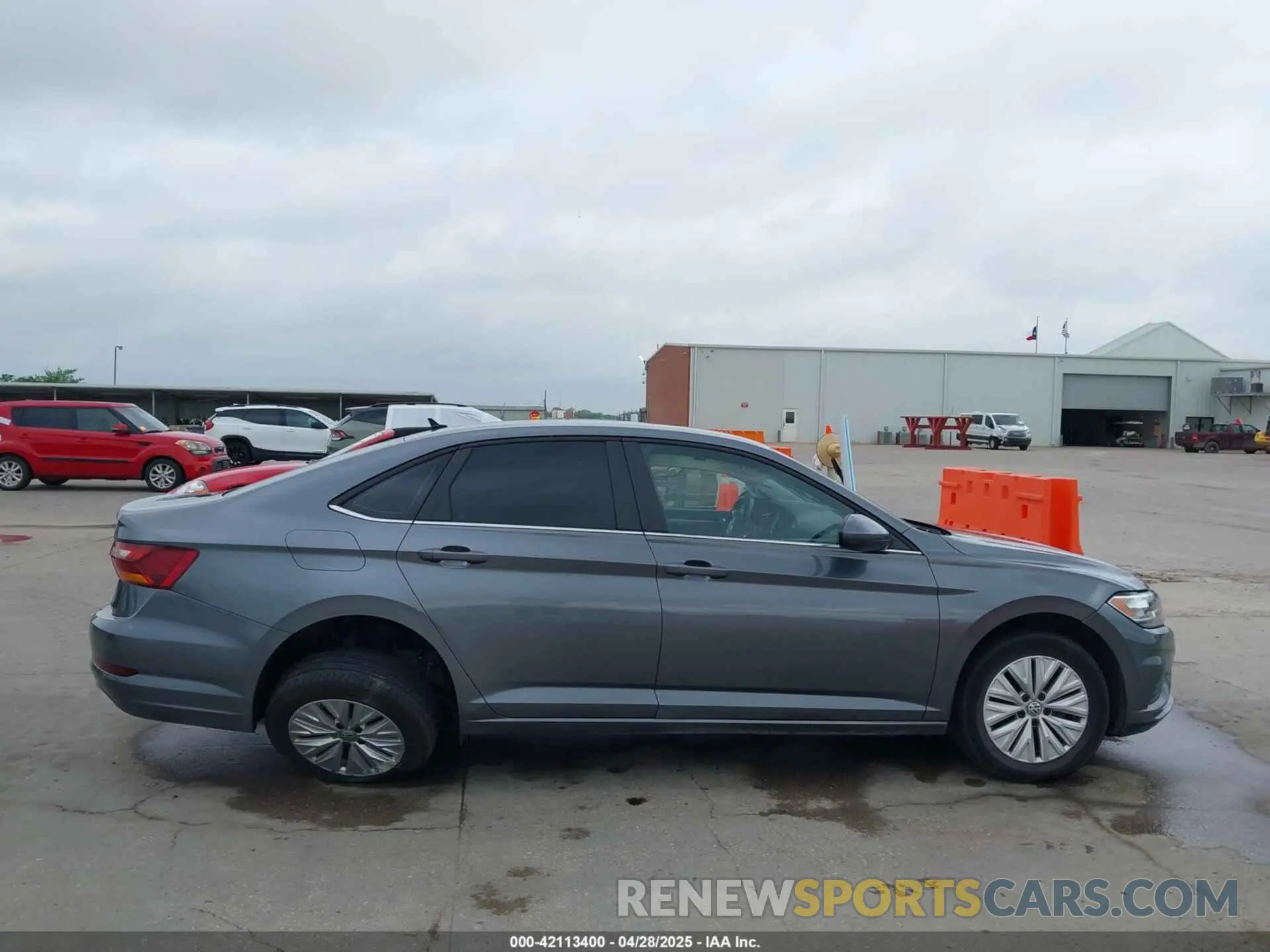 13 fotografías del automóvil dañado 3VWC57BUXKM023161 VOLKSWAGEN JETTA 2019