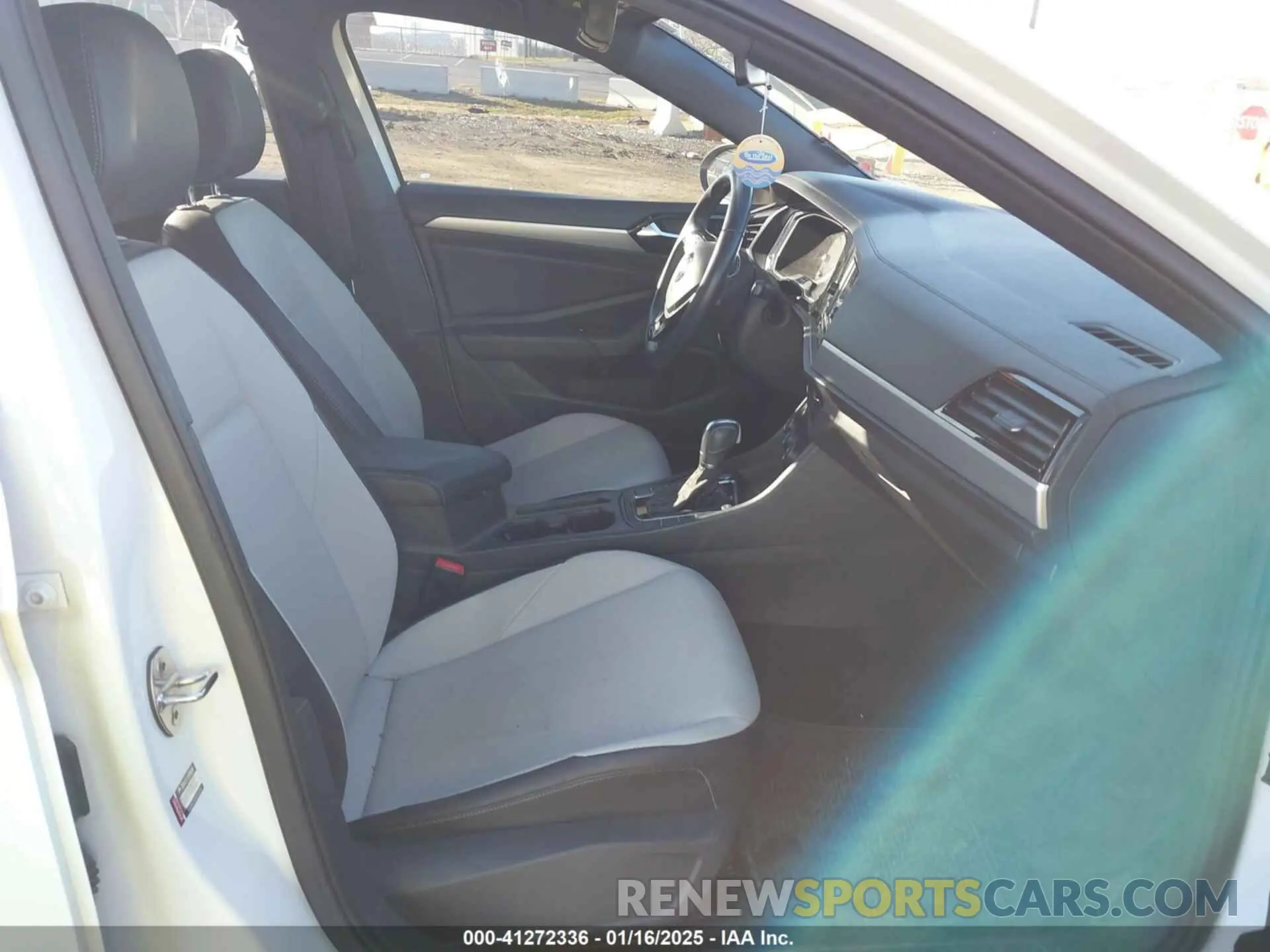 5 fotografías del automóvil dañado 3VWC57BUXKM113927 VOLKSWAGEN JETTA 2019