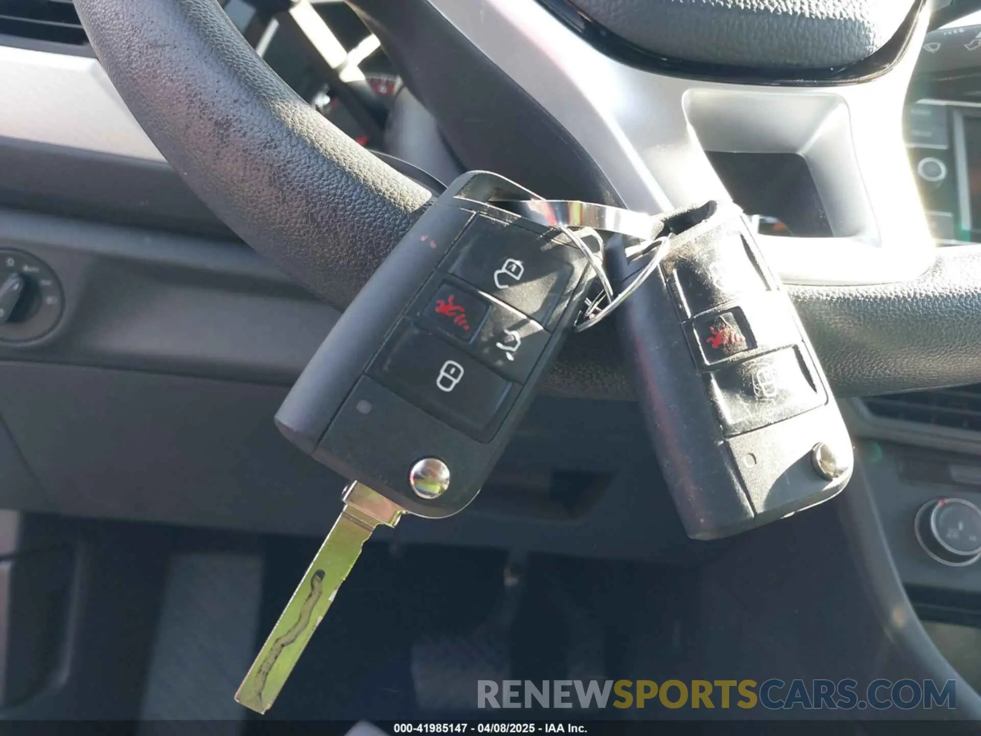 11 fotografías del automóvil dañado 3VWCB7BU0KM211874 VOLKSWAGEN JETTA 2019