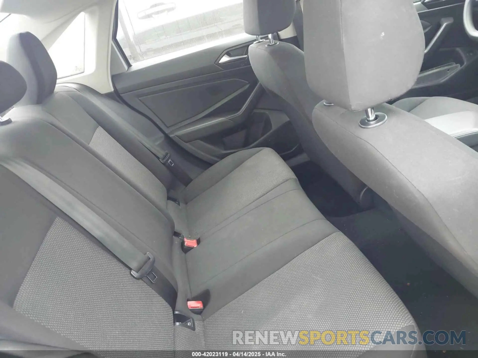 8 fotografías del automóvil dañado 3VWCB7BU0KM229078 VOLKSWAGEN JETTA 2019