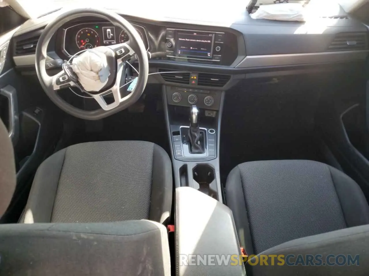 8 fotografías del automóvil dañado 3VWCB7BU2KM170969 VOLKSWAGEN JETTA 2019