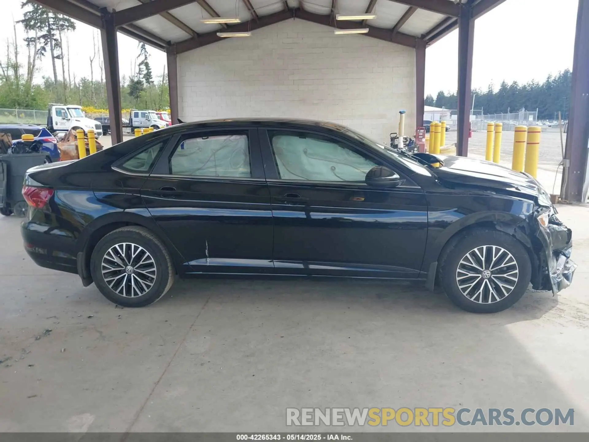13 fotografías del automóvil dañado 3VWCB7BU2KM270912 VOLKSWAGEN JETTA 2019
