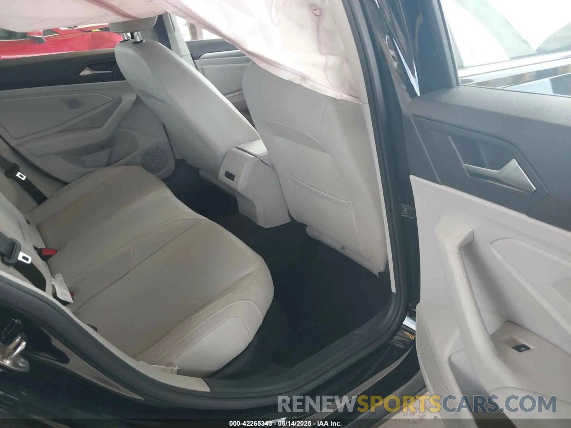 8 fotografías del automóvil dañado 3VWCB7BU2KM270912 VOLKSWAGEN JETTA 2019