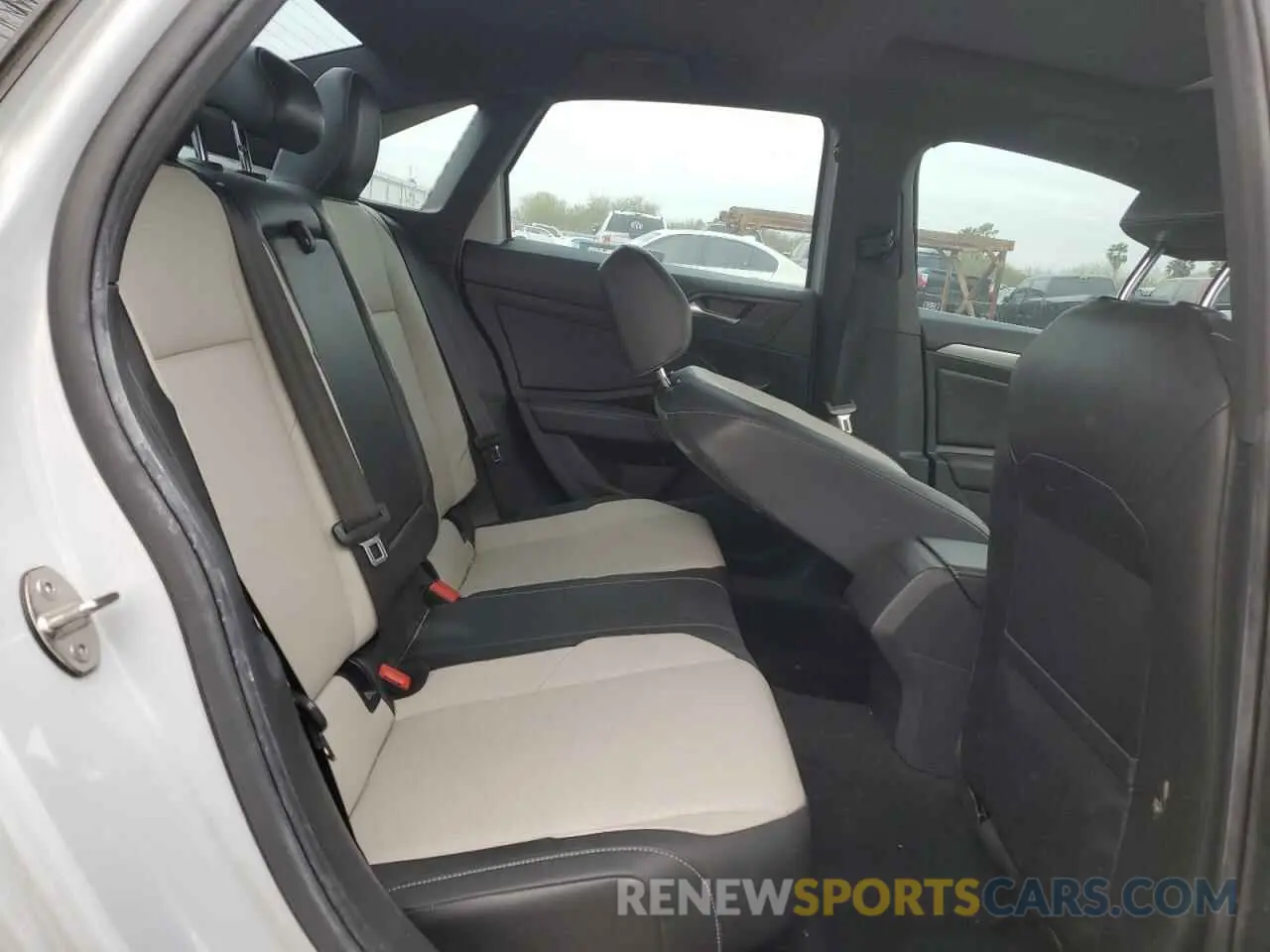 10 fotografías del automóvil dañado 3VWCB7BU4KM142090 VOLKSWAGEN JETTA 2019