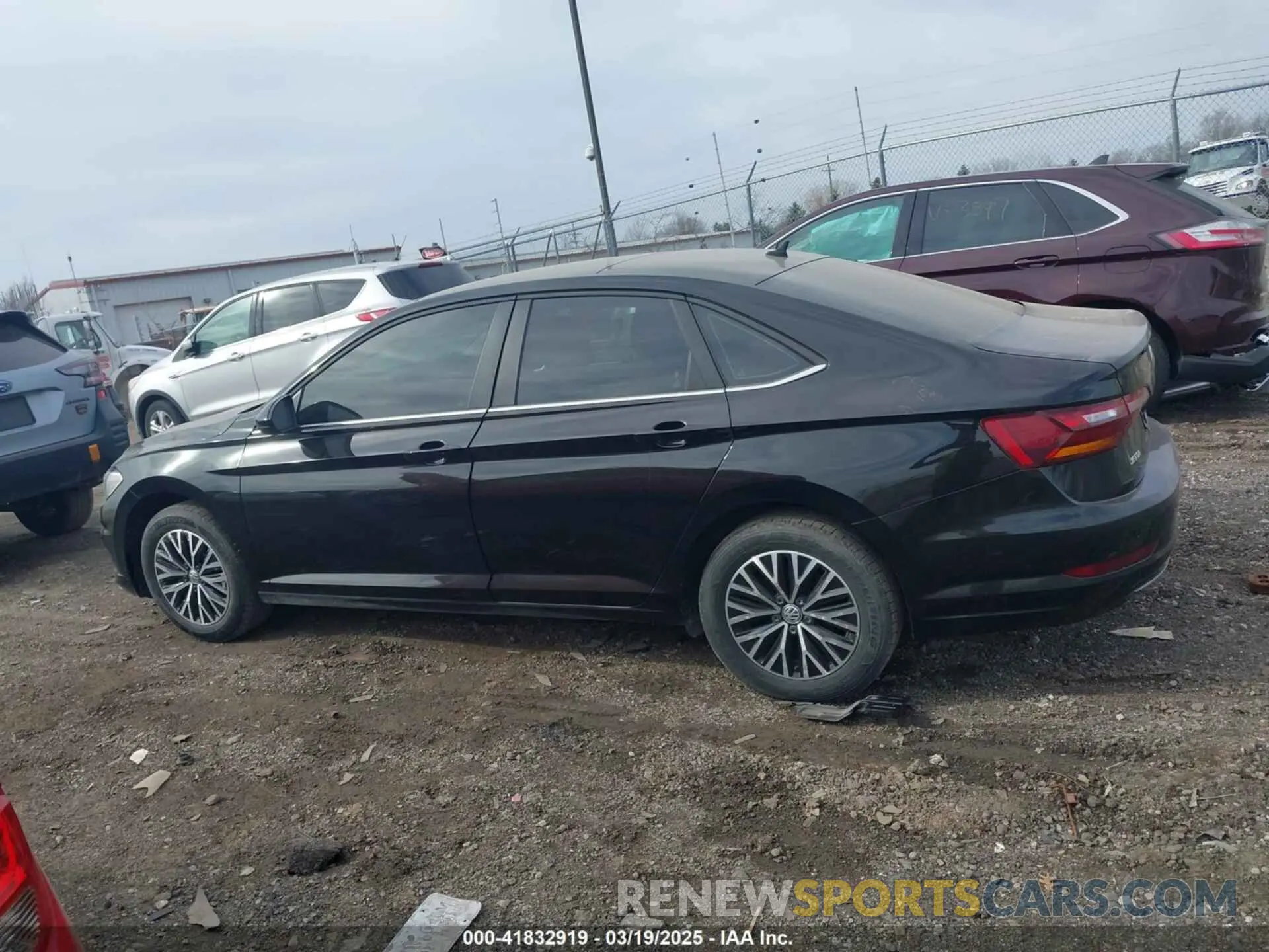 14 fotografías del automóvil dañado 3VWCB7BU4KM185540 VOLKSWAGEN JETTA 2019