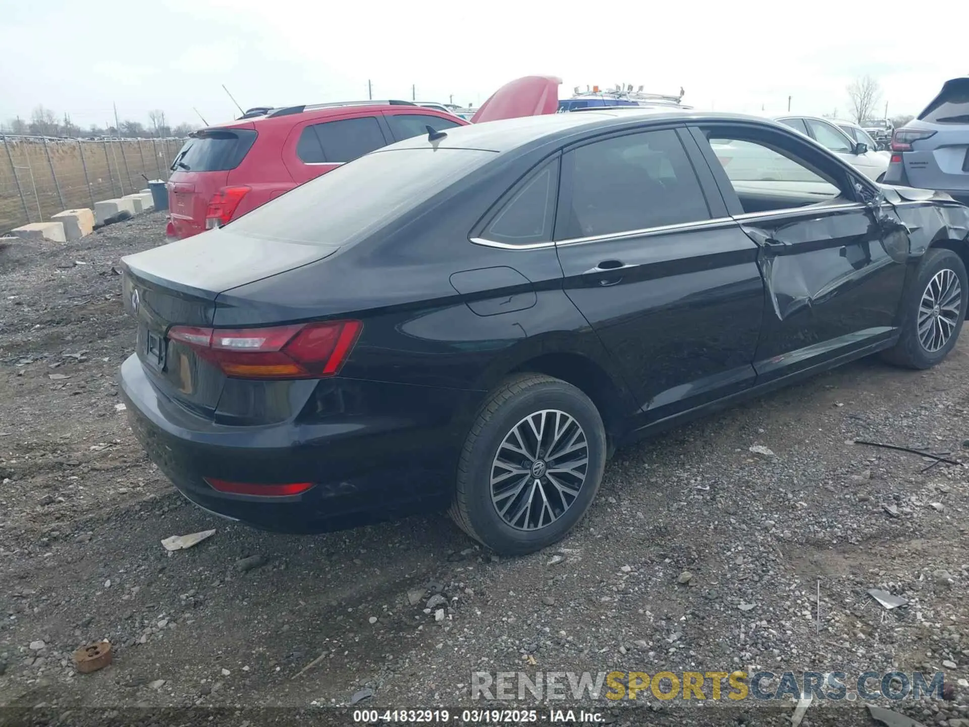 4 fotografías del automóvil dañado 3VWCB7BU4KM185540 VOLKSWAGEN JETTA 2019