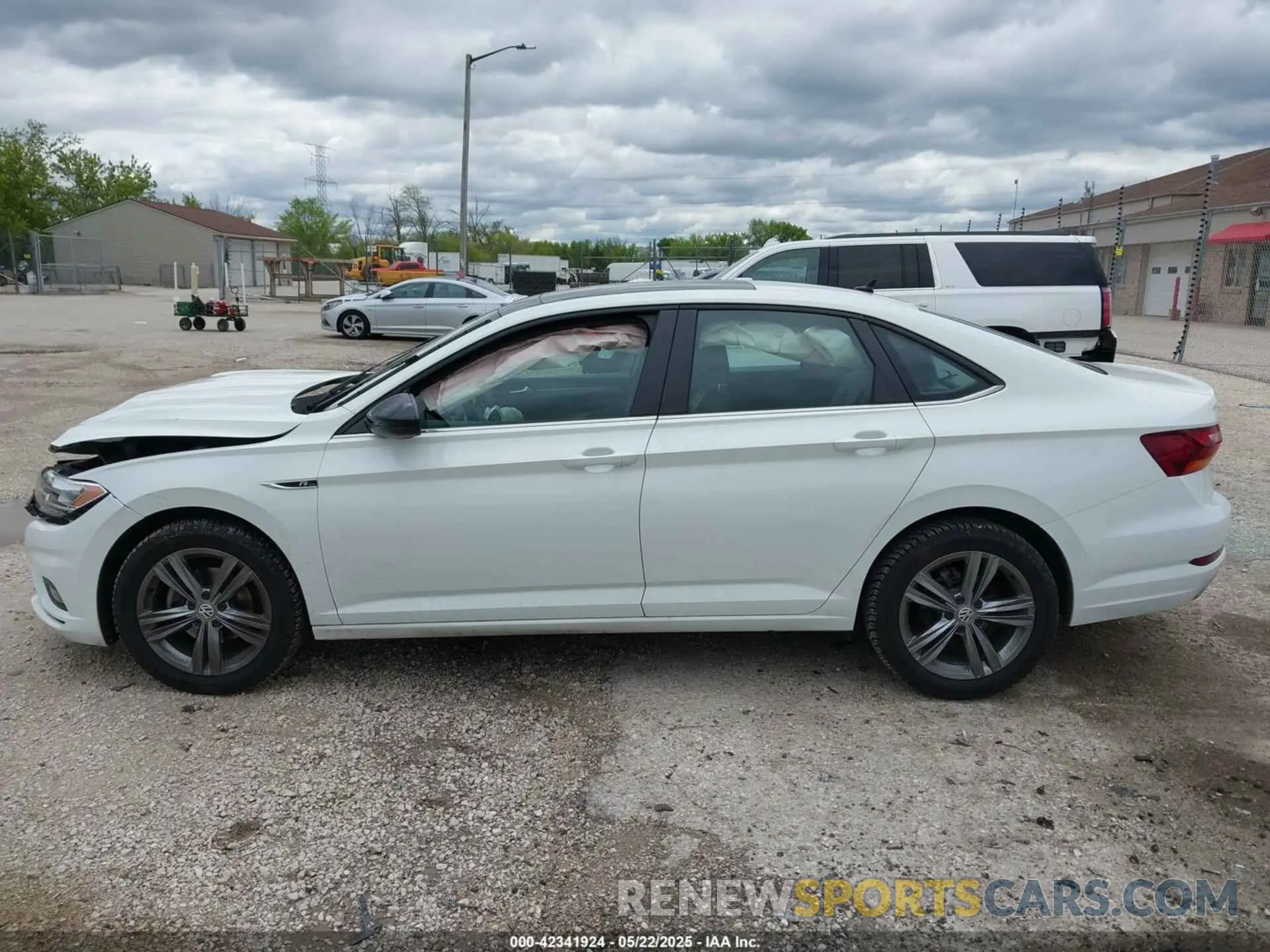 14 fotografías del automóvil dañado 3VWCB7BU4KM190205 VOLKSWAGEN JETTA 2019