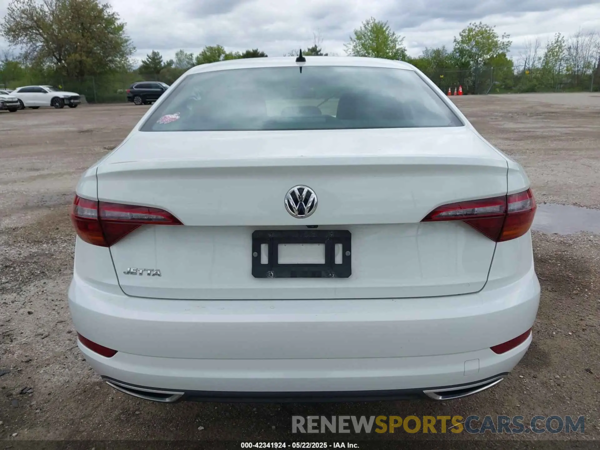 16 fotografías del automóvil dañado 3VWCB7BU4KM190205 VOLKSWAGEN JETTA 2019