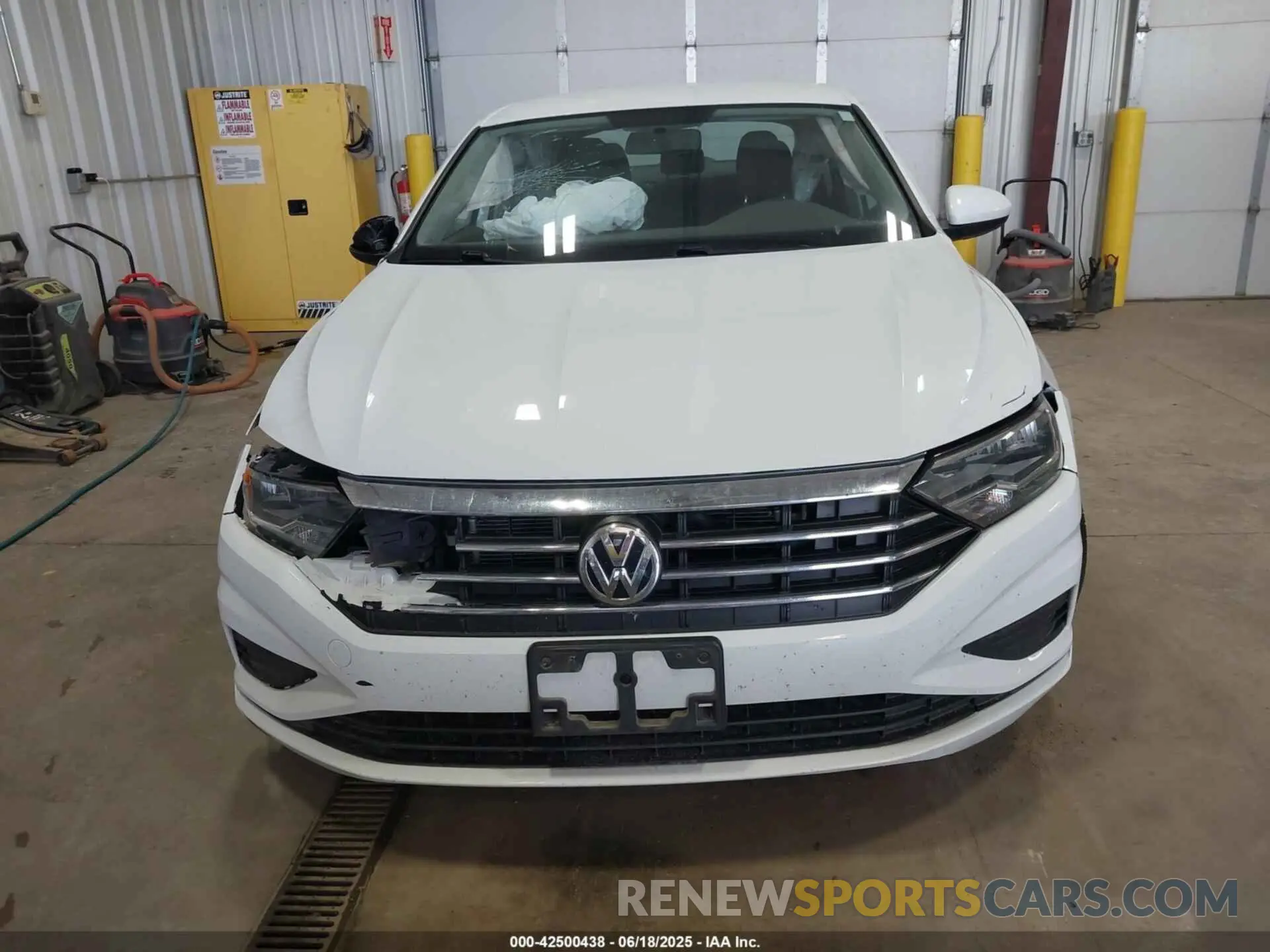 12 fotografías del automóvil dañado 3VWCB7BU4KM246594 VOLKSWAGEN JETTA 2019