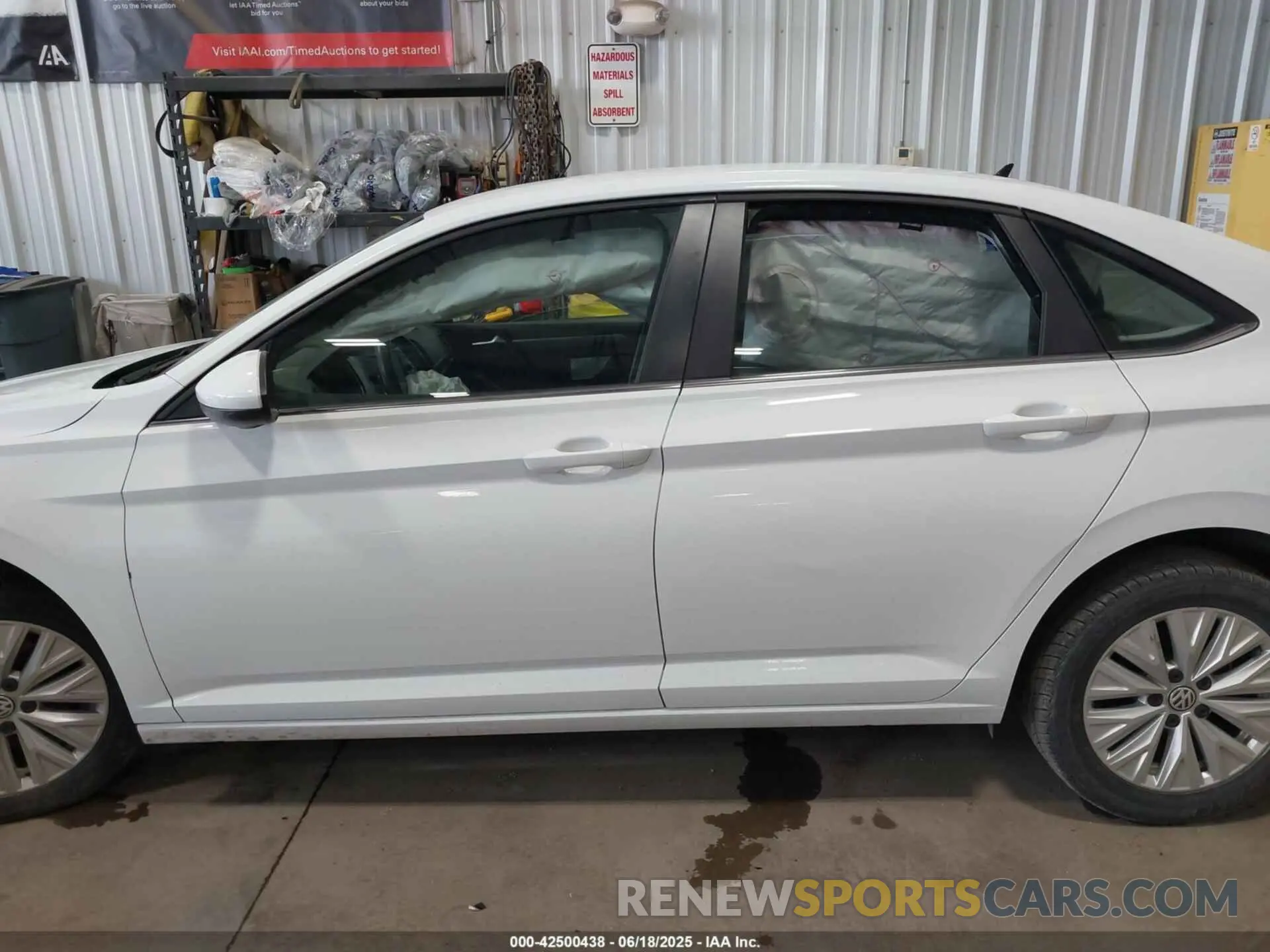 14 fotografías del automóvil dañado 3VWCB7BU4KM246594 VOLKSWAGEN JETTA 2019