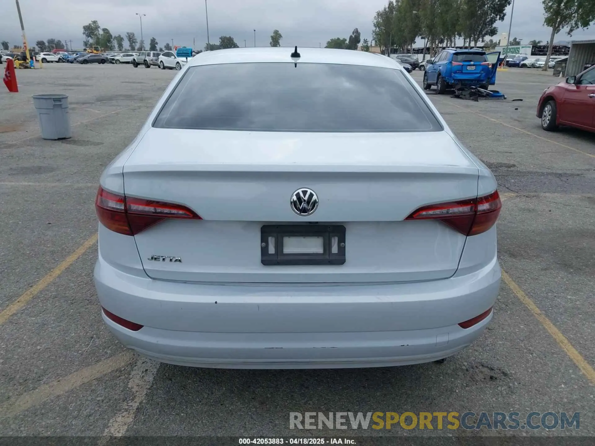 16 fotografías del automóvil dañado 3VWCB7BU5KM131034 VOLKSWAGEN JETTA 2019