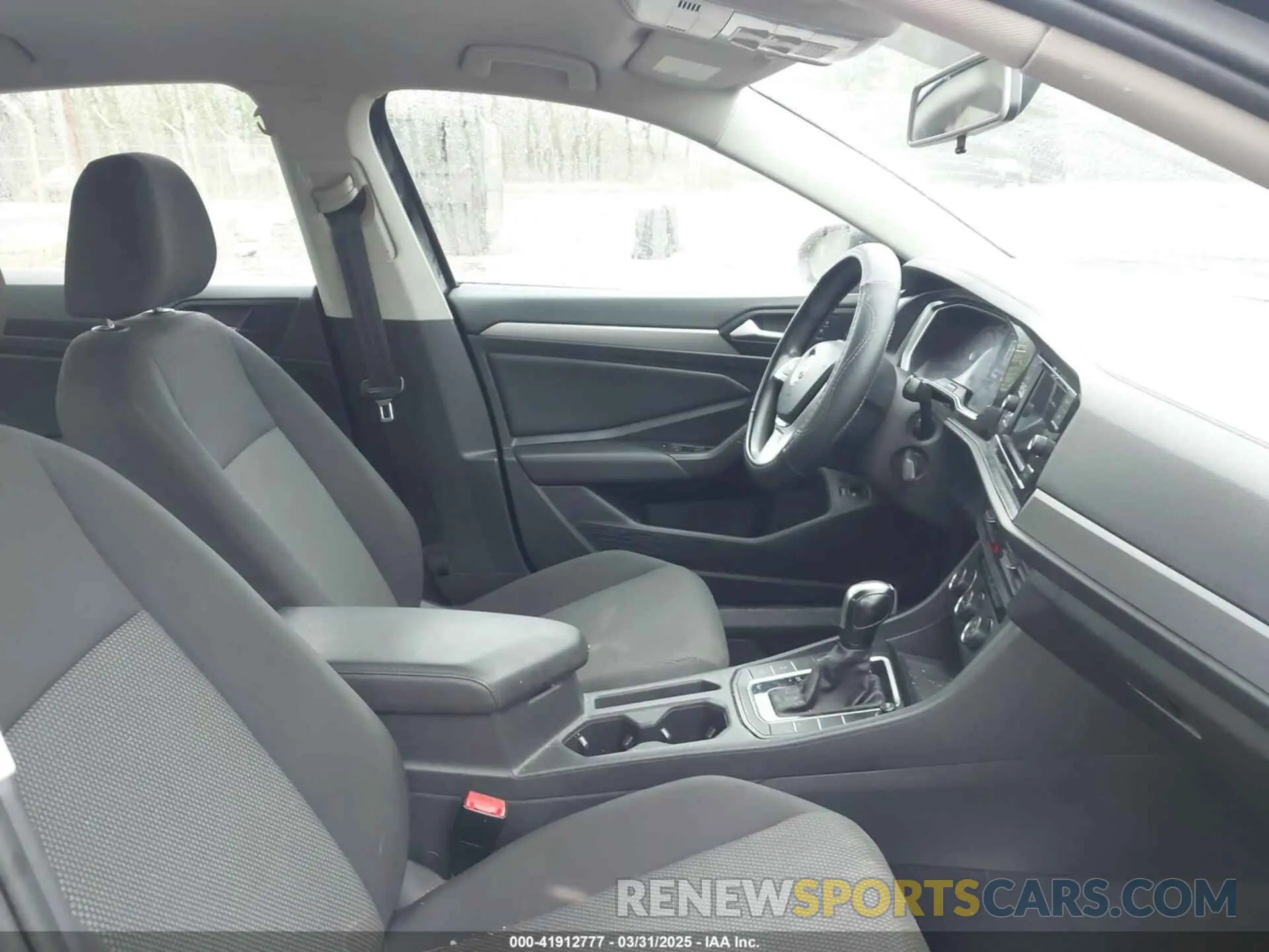 5 fotografías del automóvil dañado 3VWCB7BU5KM131325 VOLKSWAGEN JETTA 2019
