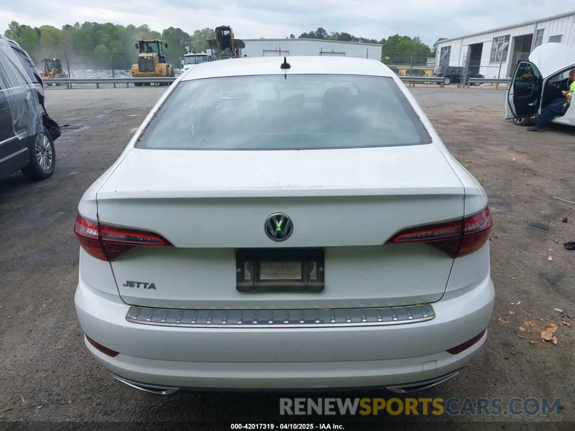 16 fotografías del automóvil dañado 3VWCB7BU6KM197169 VOLKSWAGEN JETTA 2019