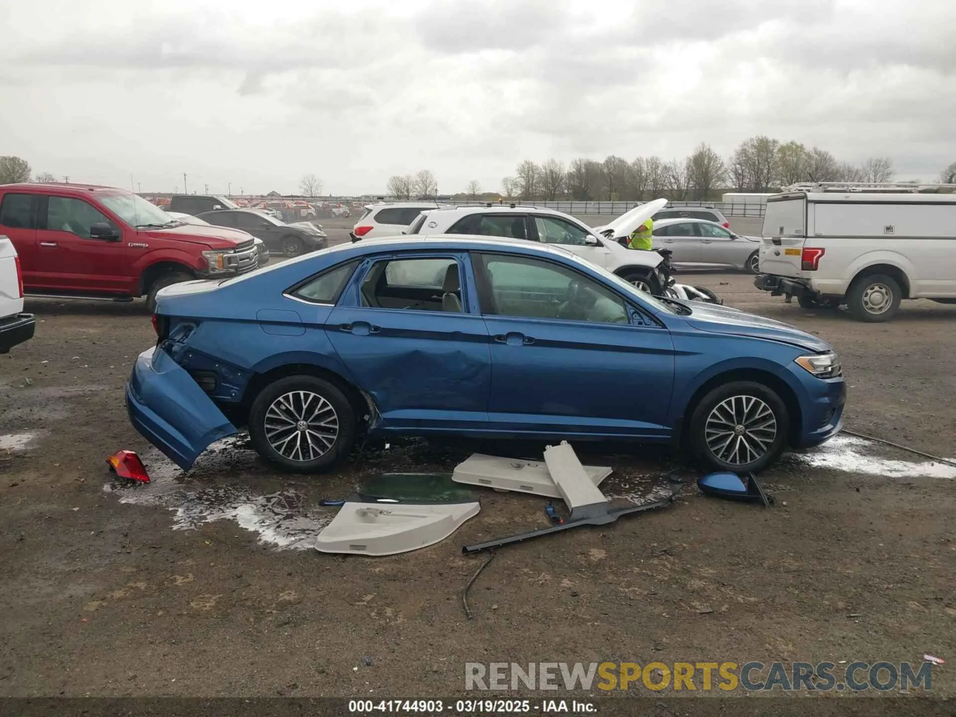 13 fotografías del automóvil dañado 3VWCB7BU7KM244533 VOLKSWAGEN JETTA 2019