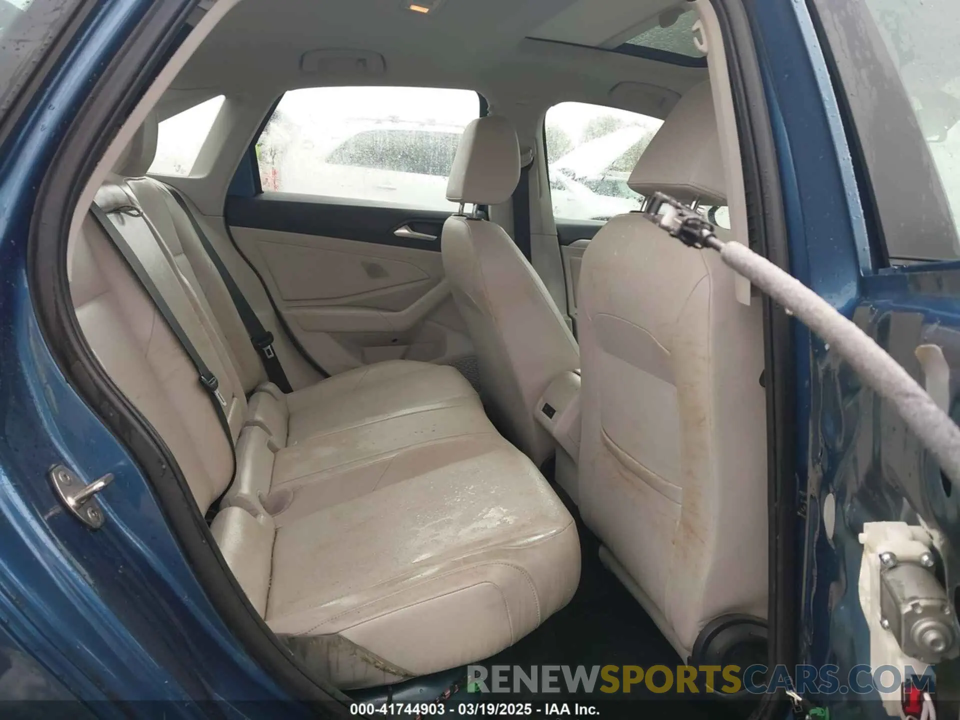 8 fotografías del automóvil dañado 3VWCB7BU7KM244533 VOLKSWAGEN JETTA 2019